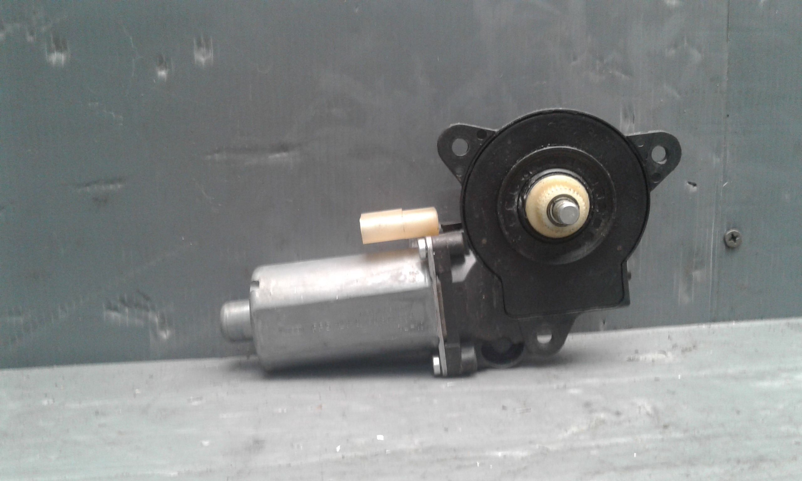 Motorino Alzacristallo Porta Ant. Destro 1205750 Usato