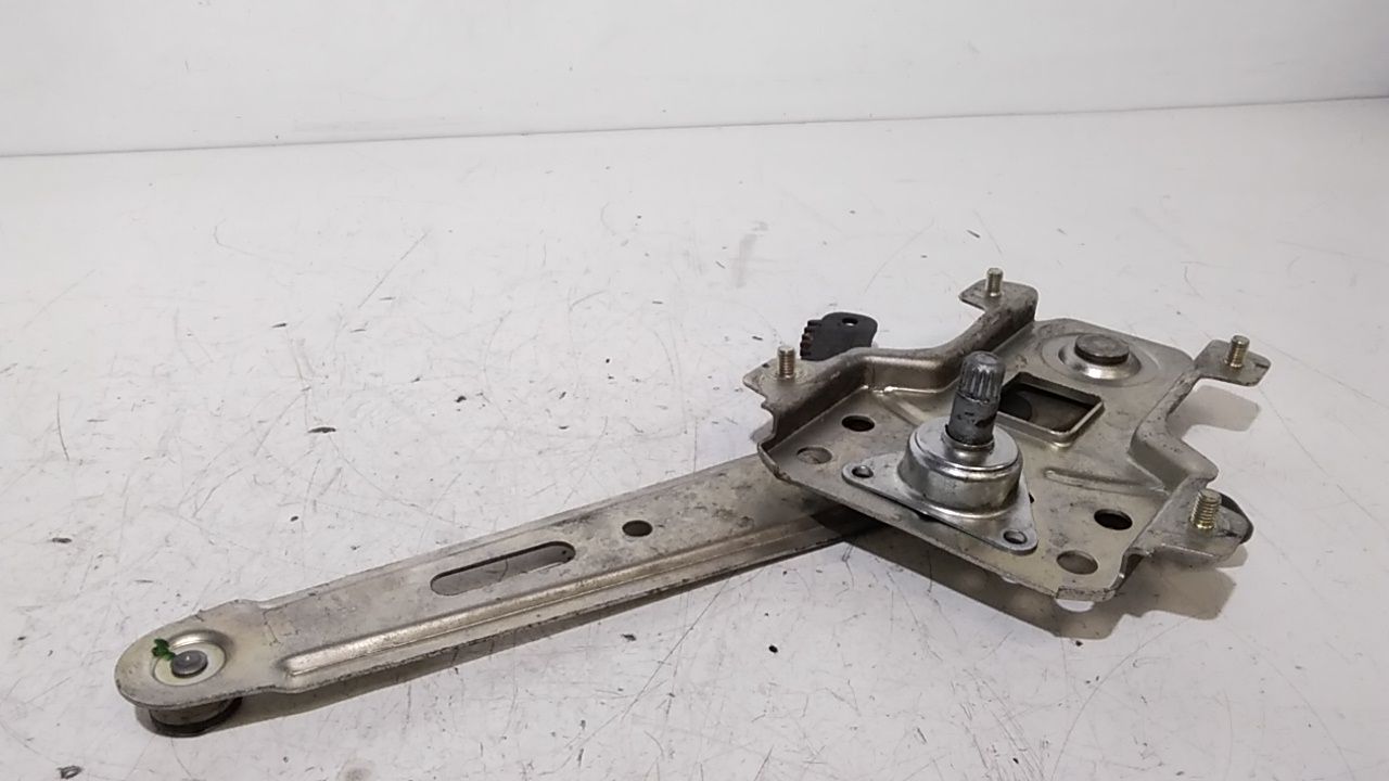 Alzacristallo Porta Post. Destro 834020X000 Usato