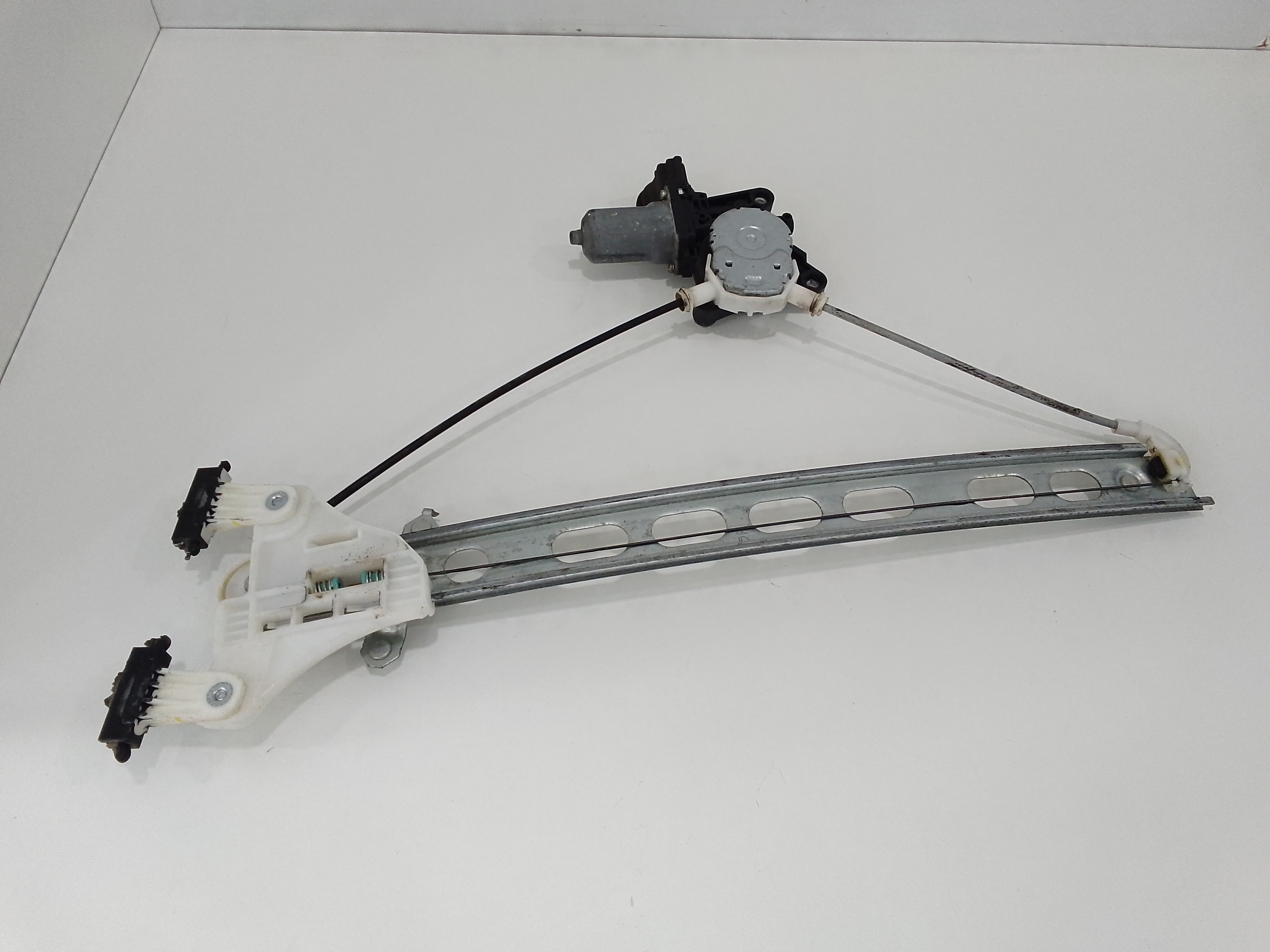 Alzacristallo Porta Ant. Destro Usato