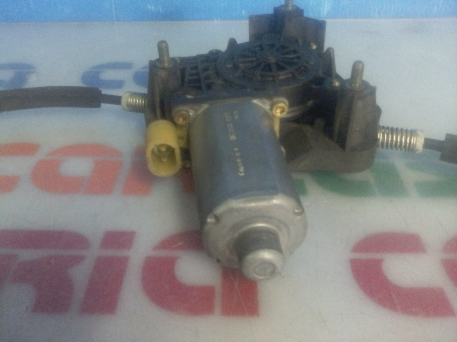 Alzacristallo Porta Ant. Destro Usato