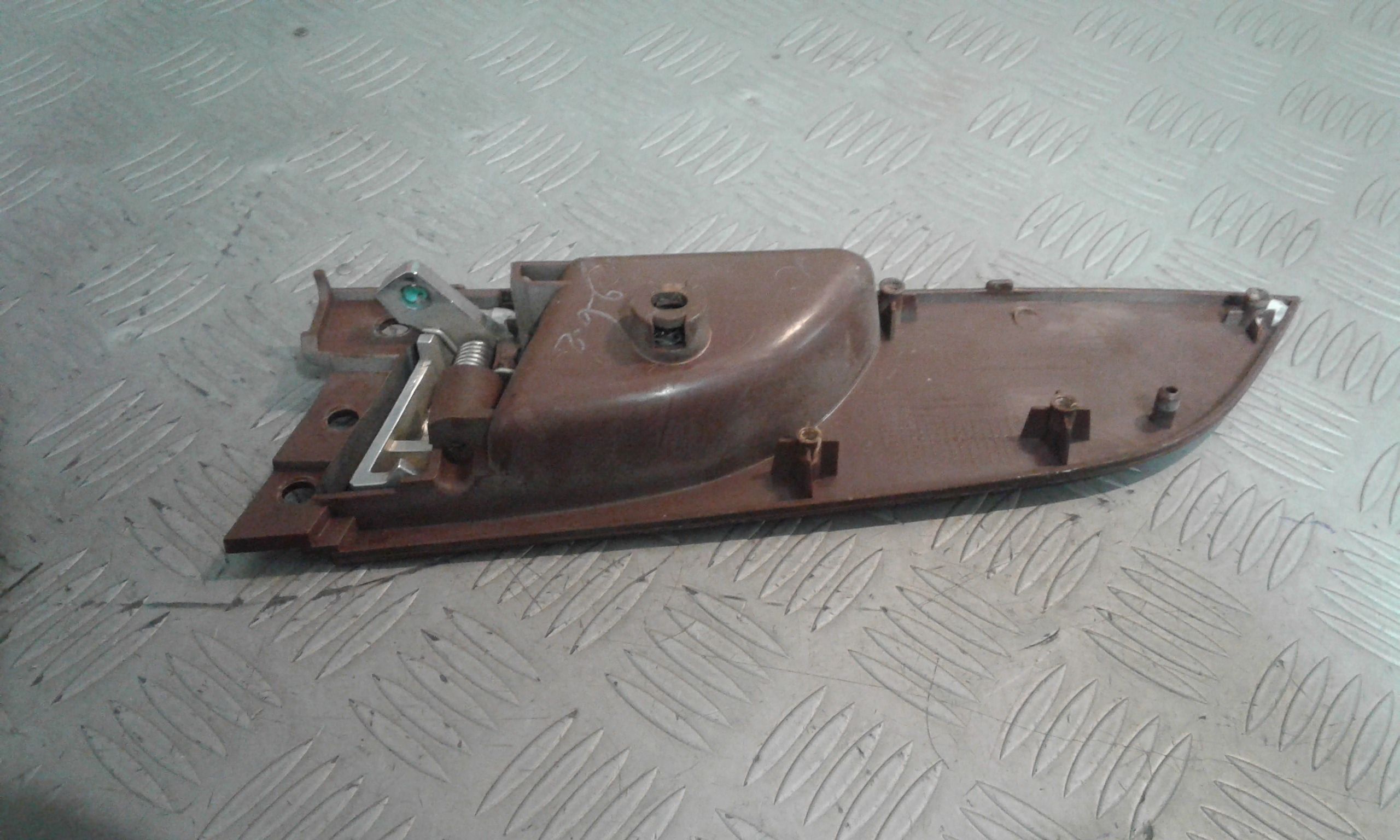 Maniglia Int. Apertura Porta Post. Sinistro 7241008002LAM Usato