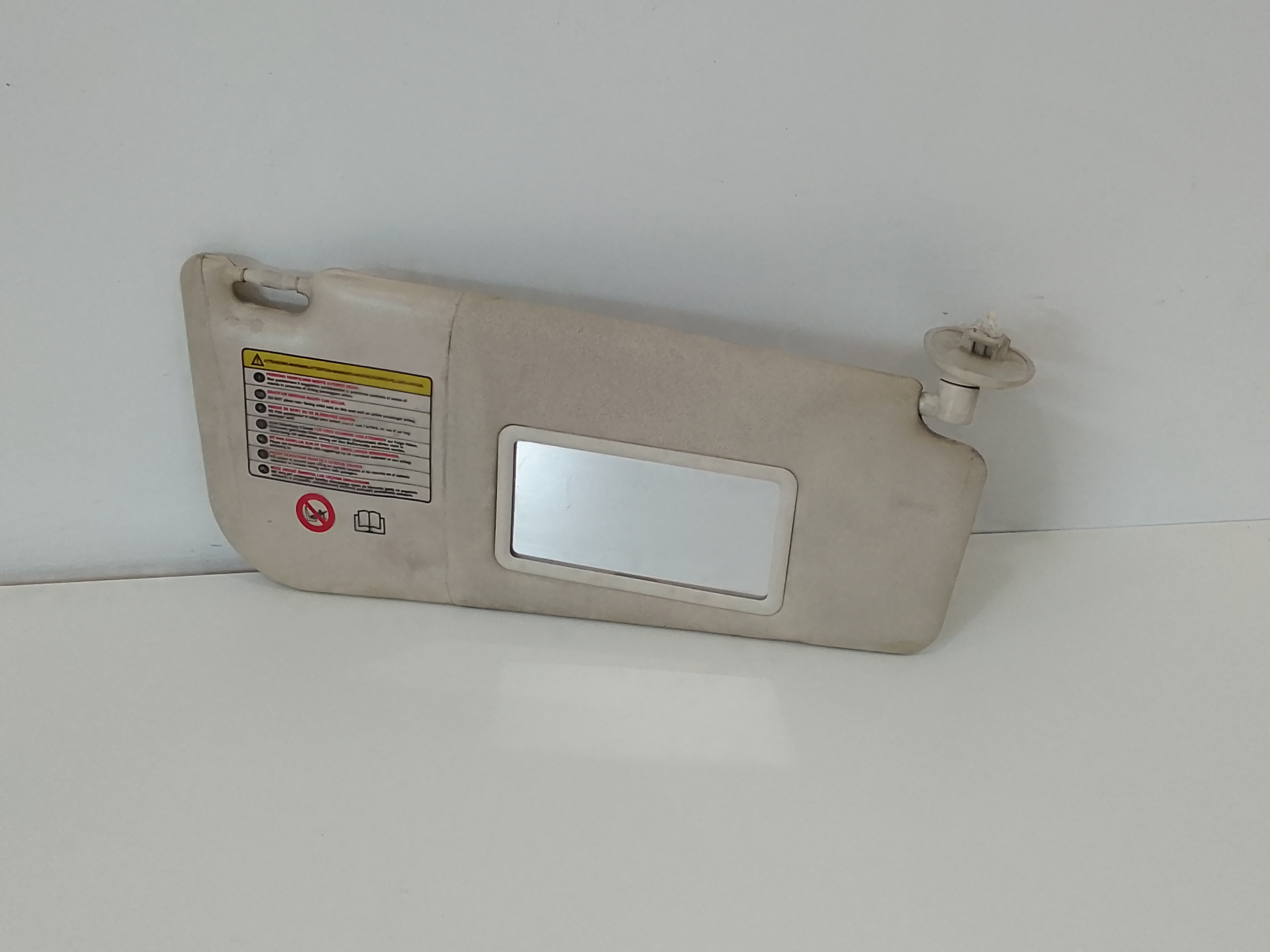 Aletta Parasole Parabrezza Destro 735411165 Usato