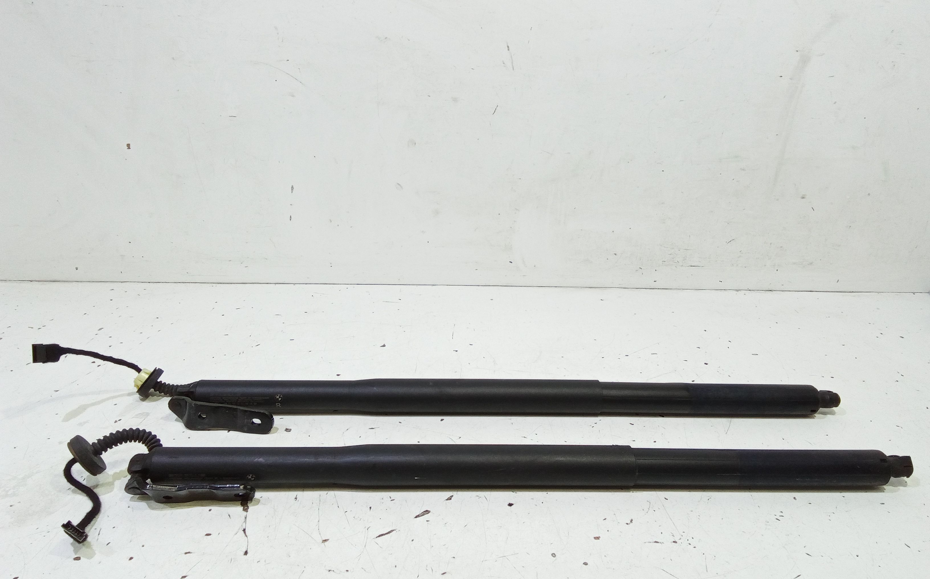 Cerniera Cofano Post. Destro Usato