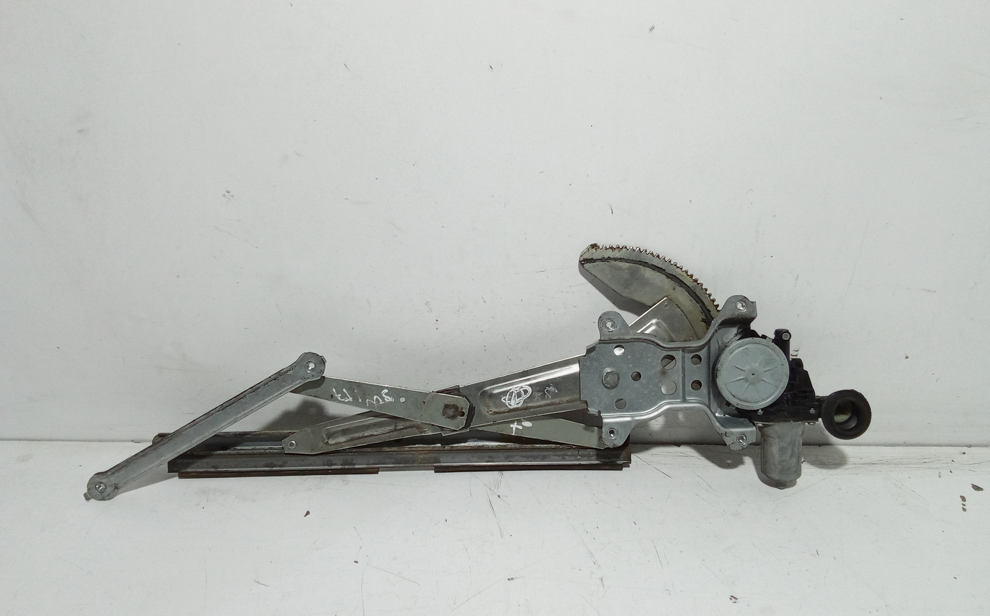 Alzacristallo Porta Ant. Sinistro 8344062J00000 Usato