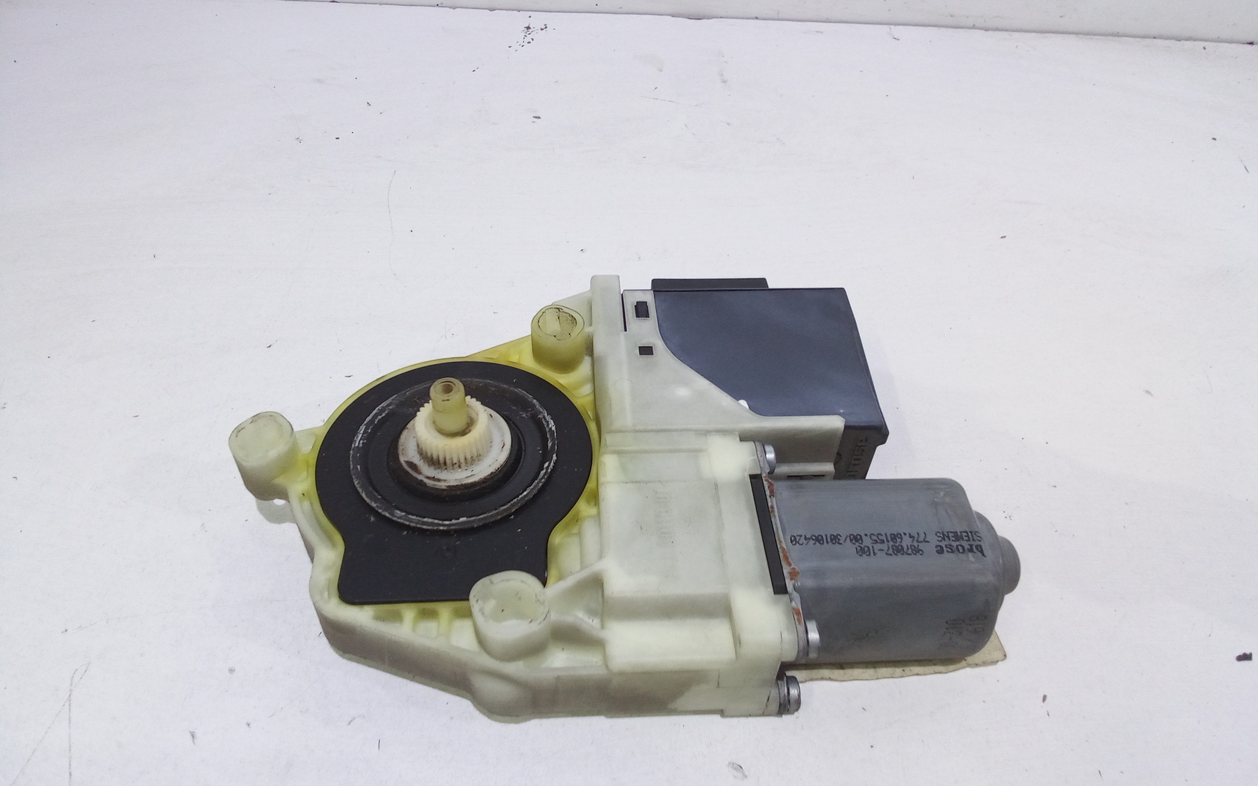 Motorino Alzacristallo Porta Post. Destro 6Q0959812B001 Usato