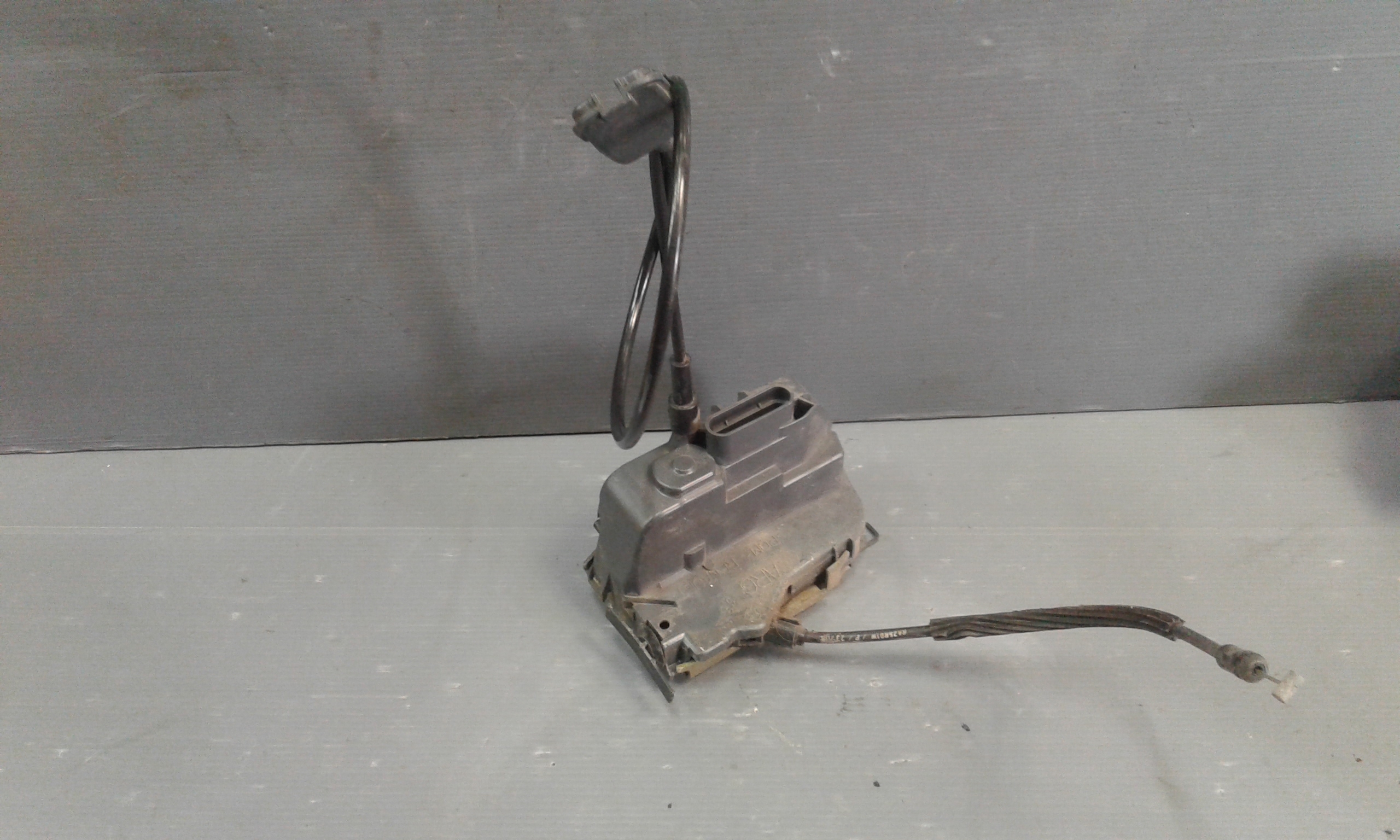 Serratura Porta Post. Sinistro 8200028428 Usato