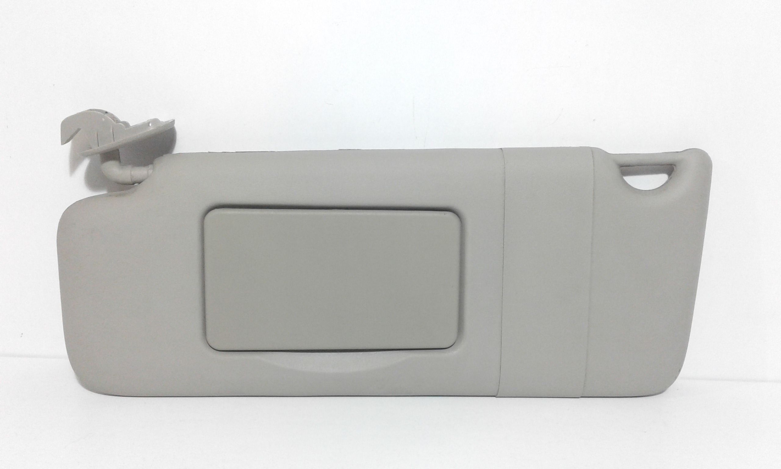 Aletta Parasole Parabrezza Sinistro 8200385101 Usato