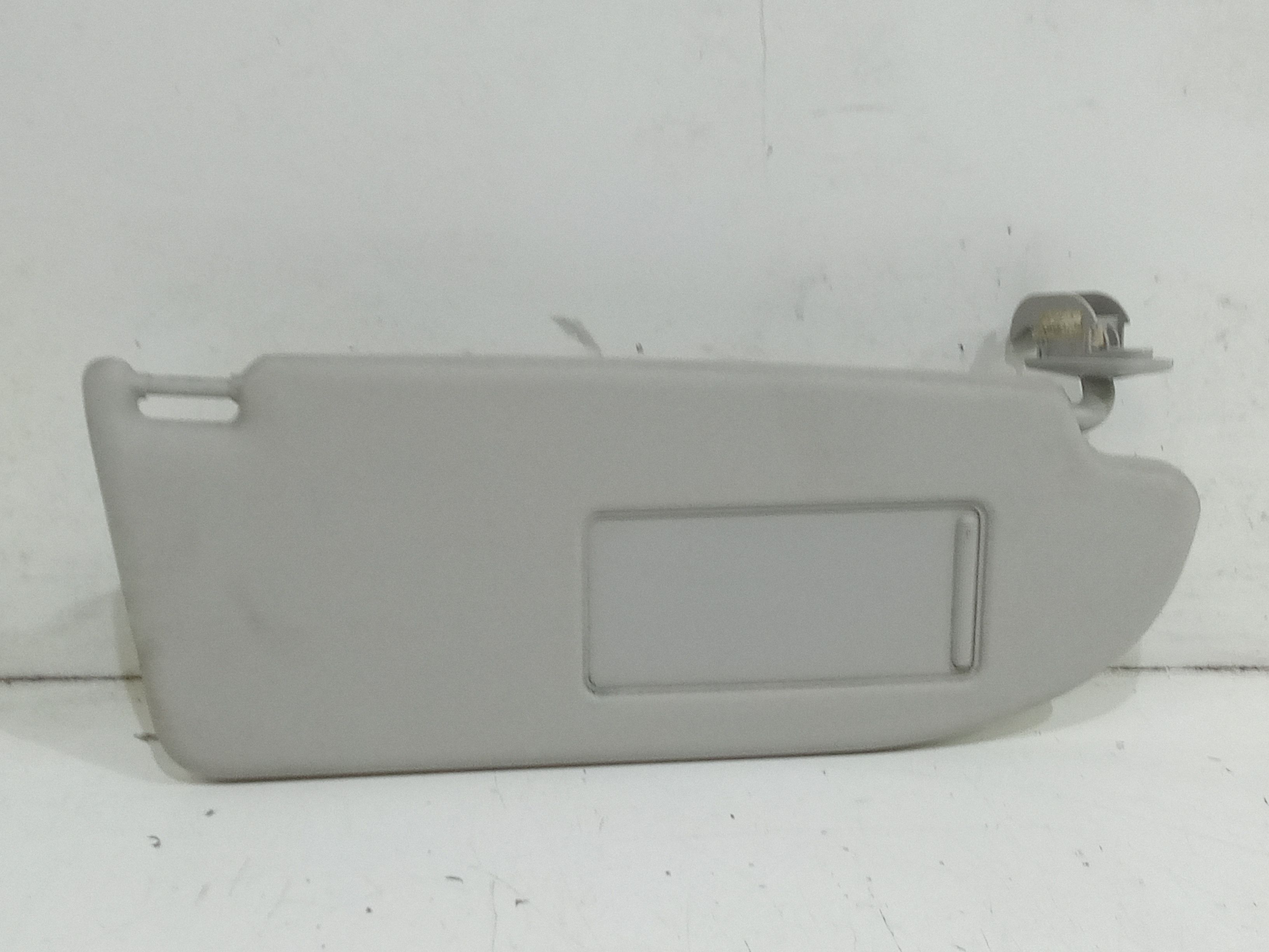 Aletta Parasole Parabrezza Destro 6J0857552C2F4 Usato