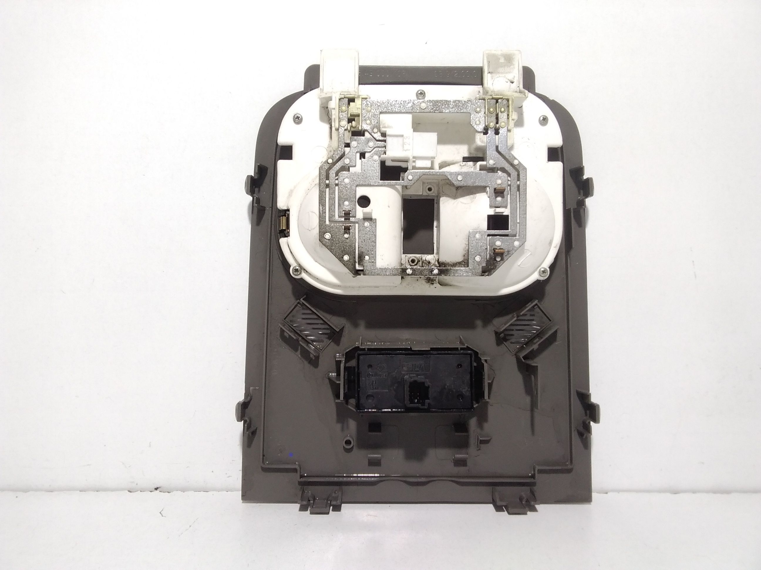 Luce Cortesia Ant. Tetto 264300010R Usato