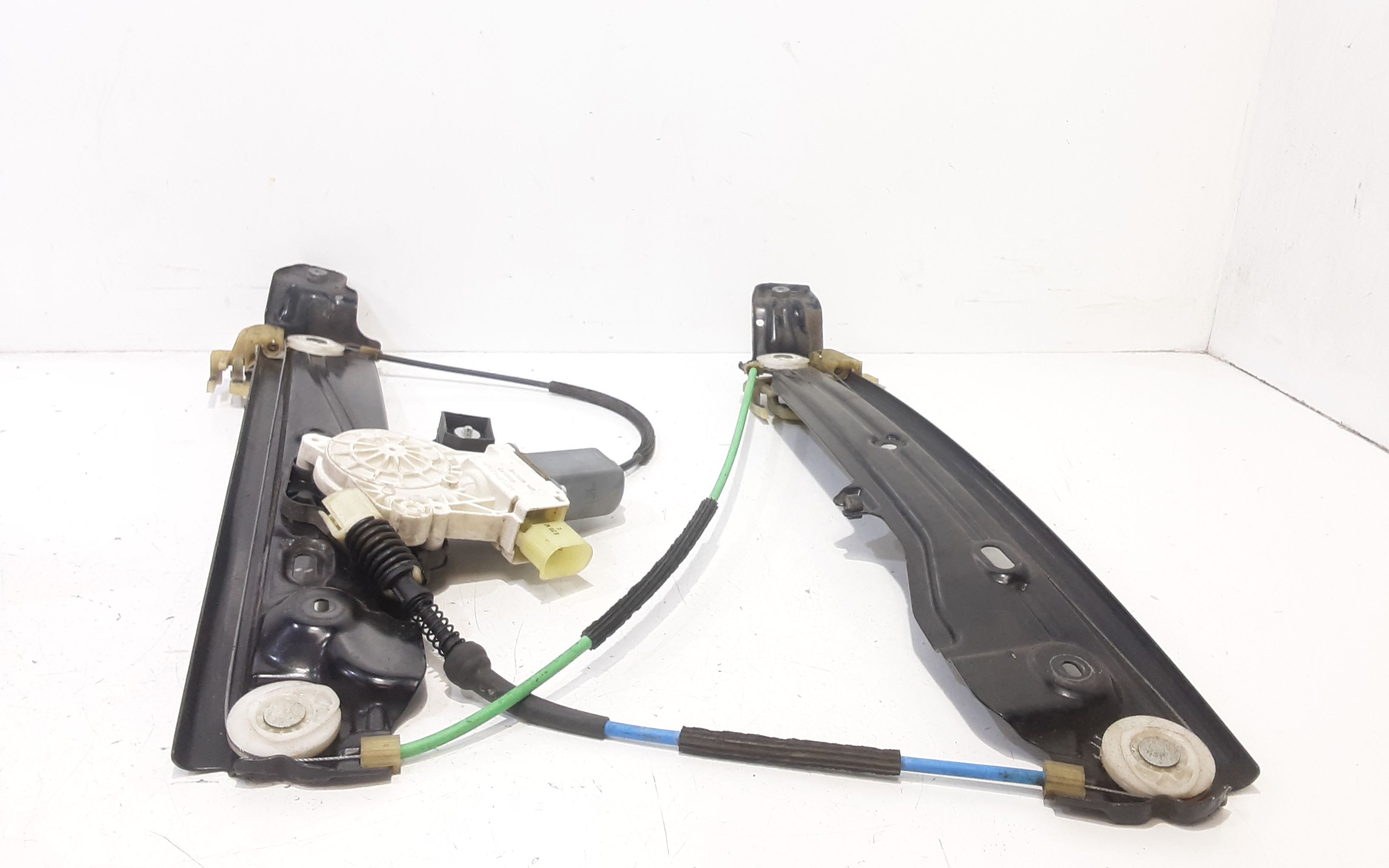 Alzacristallo Porta Ant. Destro Usato