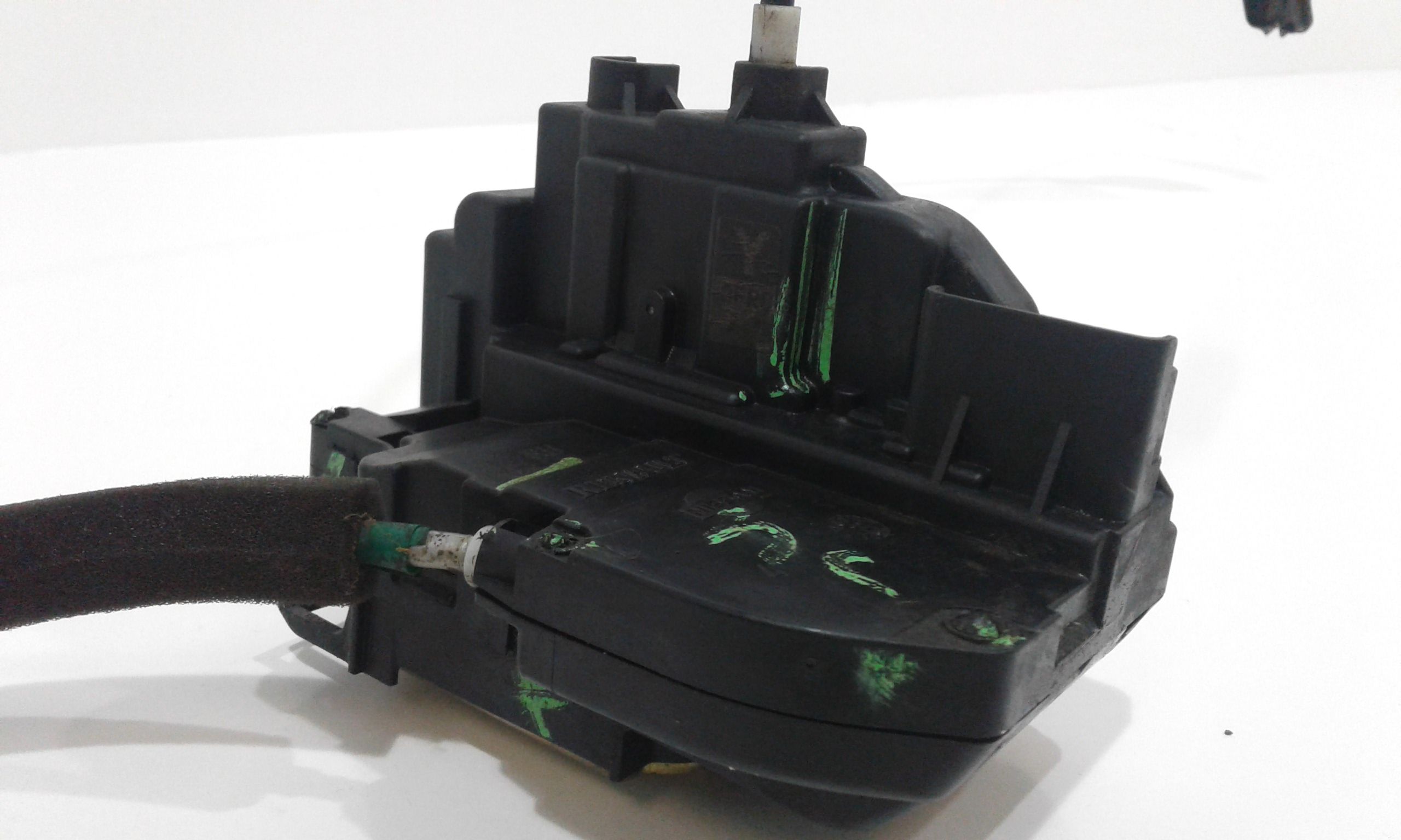 Serratura Porta Ant. Destro 80500AX61A Usato