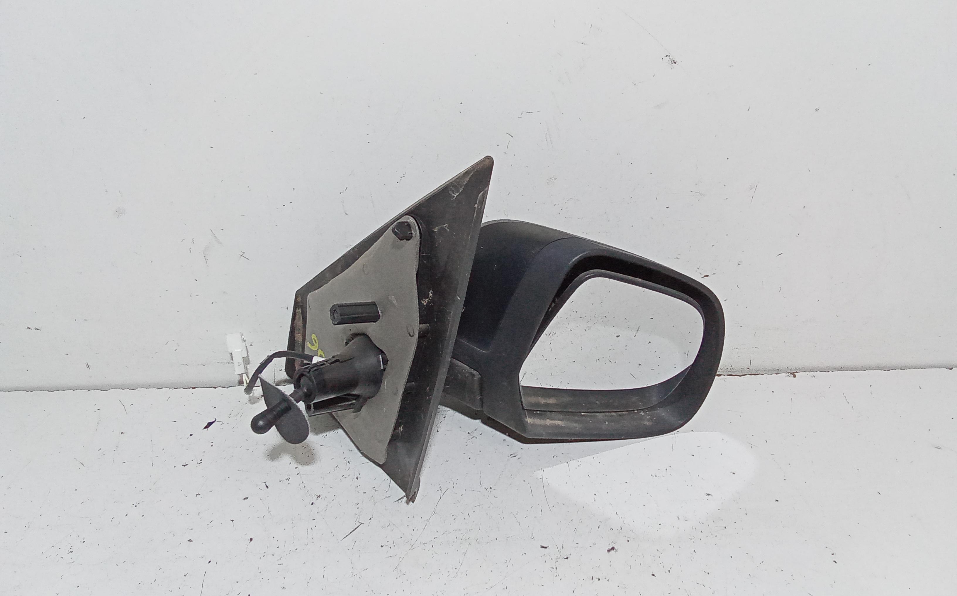 Retrovisore Est. Destro 963010208R Usato