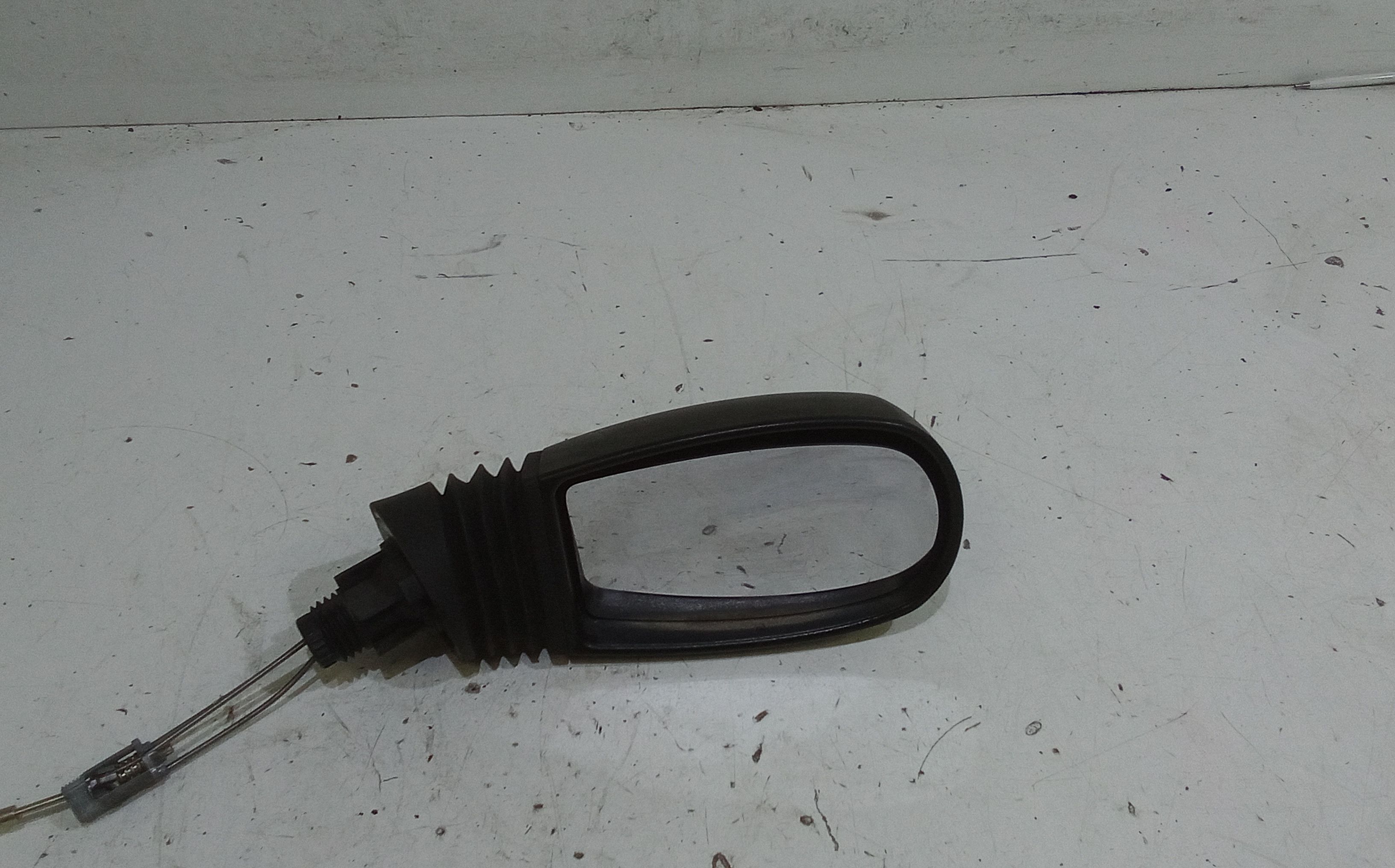 Retrovisore Est. Destro 735310073 Usato