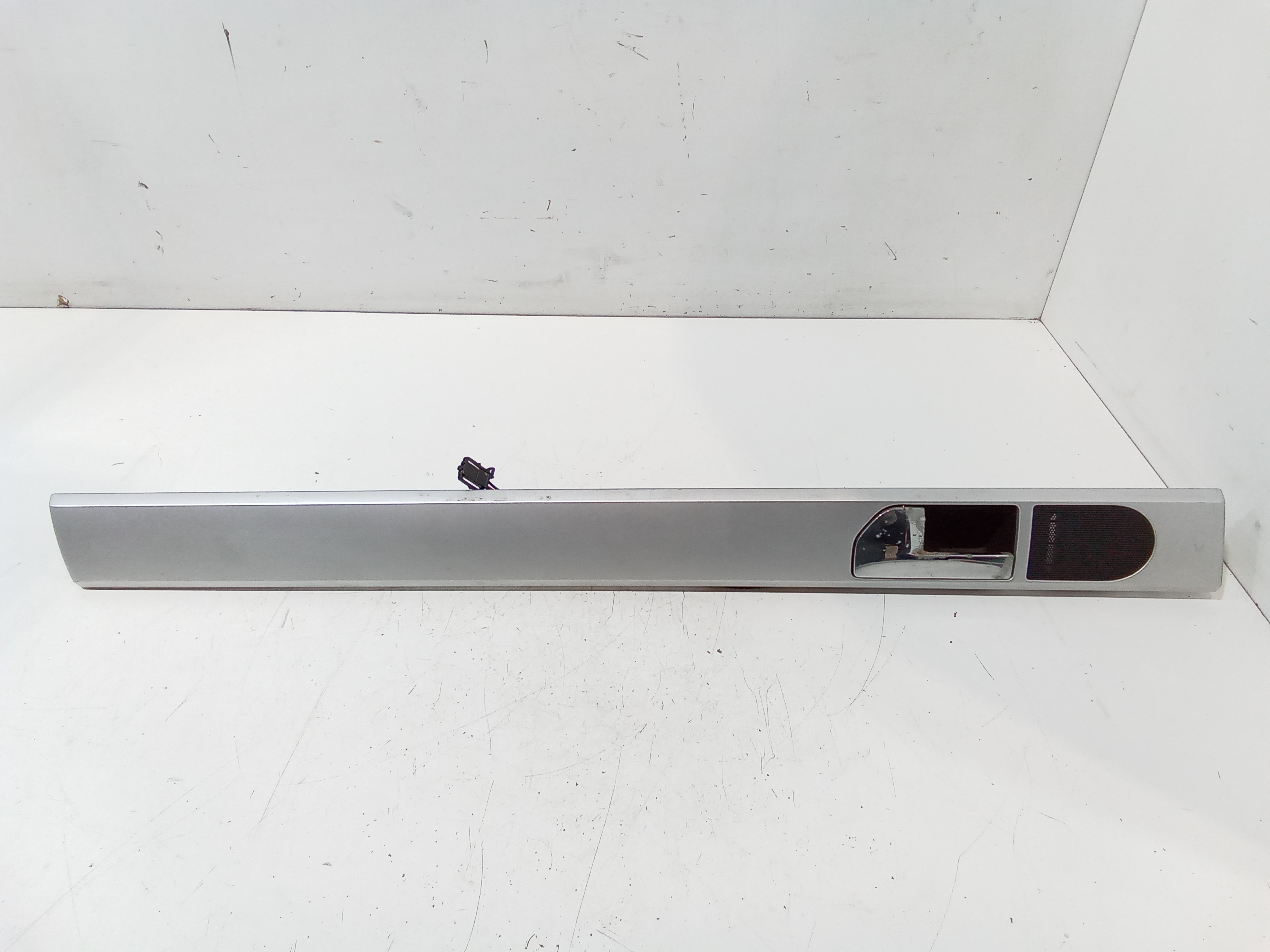 Maniglia Int. Apertura Porta Post. Sinistro 8E0839019C27X Usato