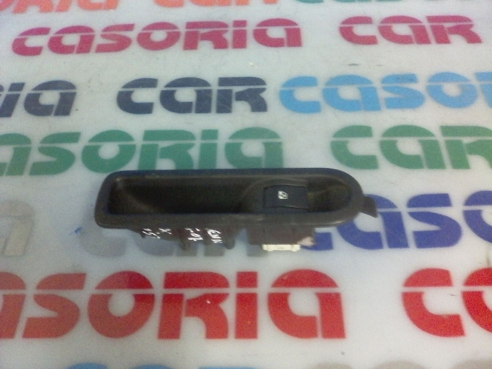 Interruttore Alzacristalli Porta Post. Destro 8200220507 Usato