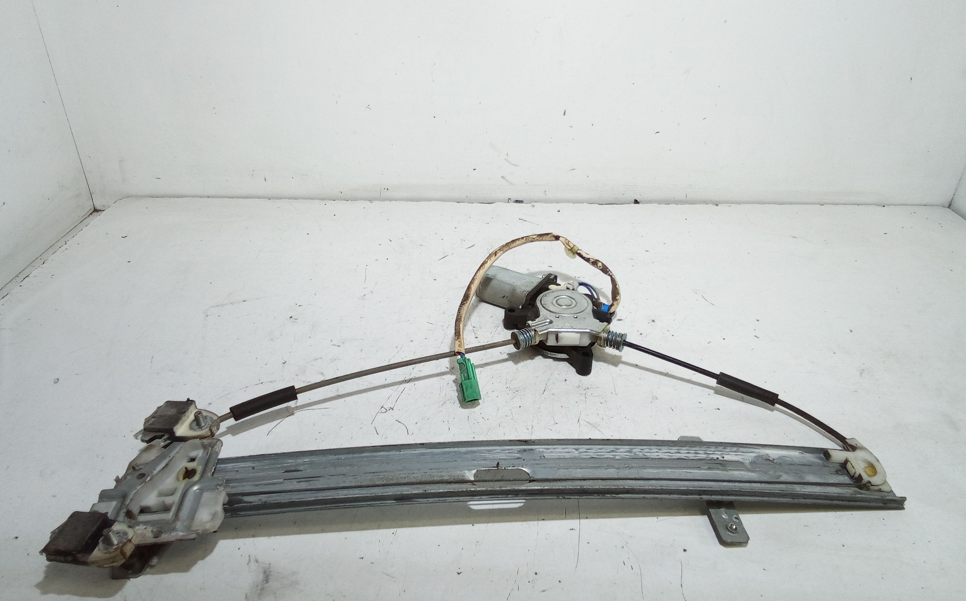 Alzacristallo Porta Ant. Destro Usato