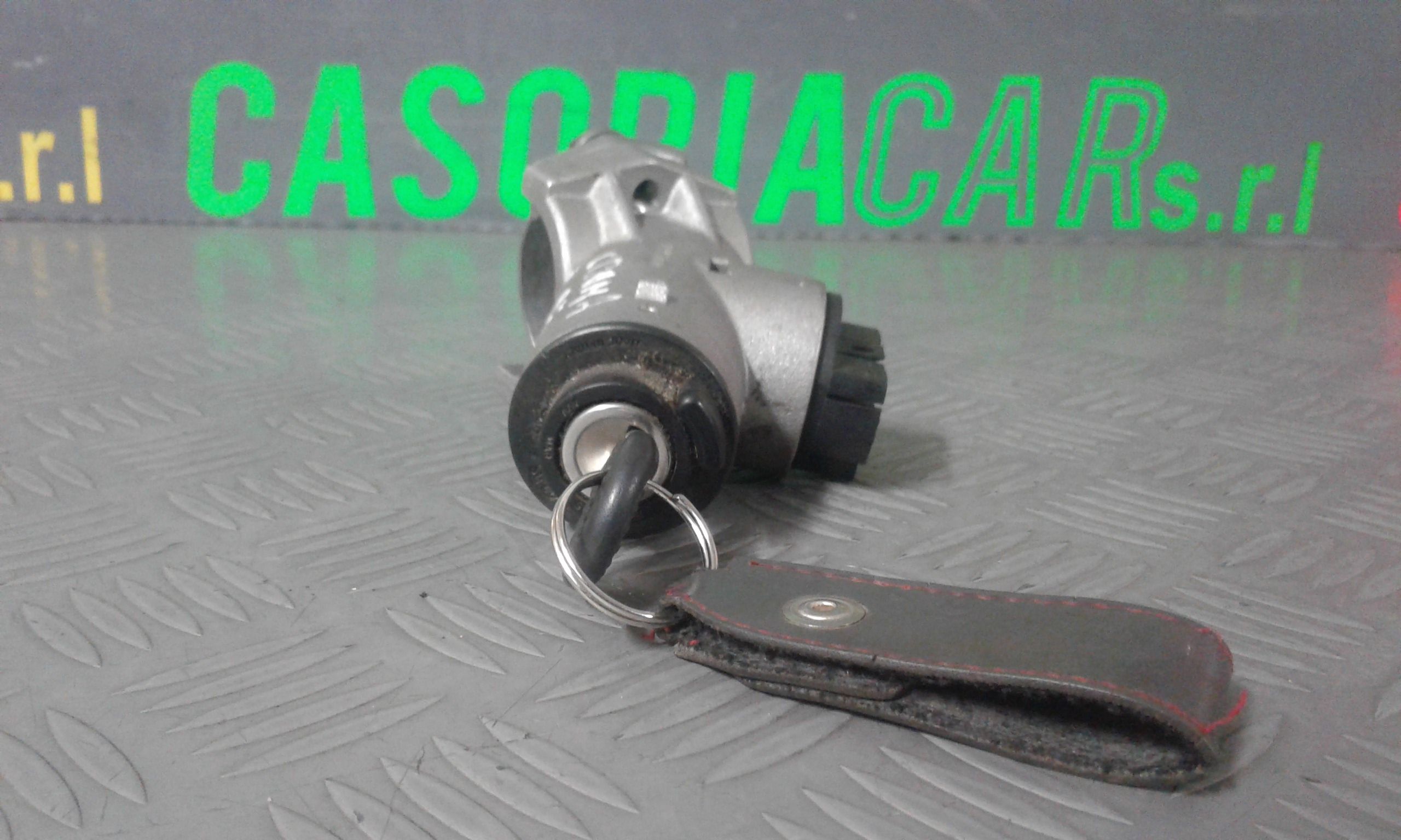 Commutatore Avviamento Con Cilindretti Serrature Usato