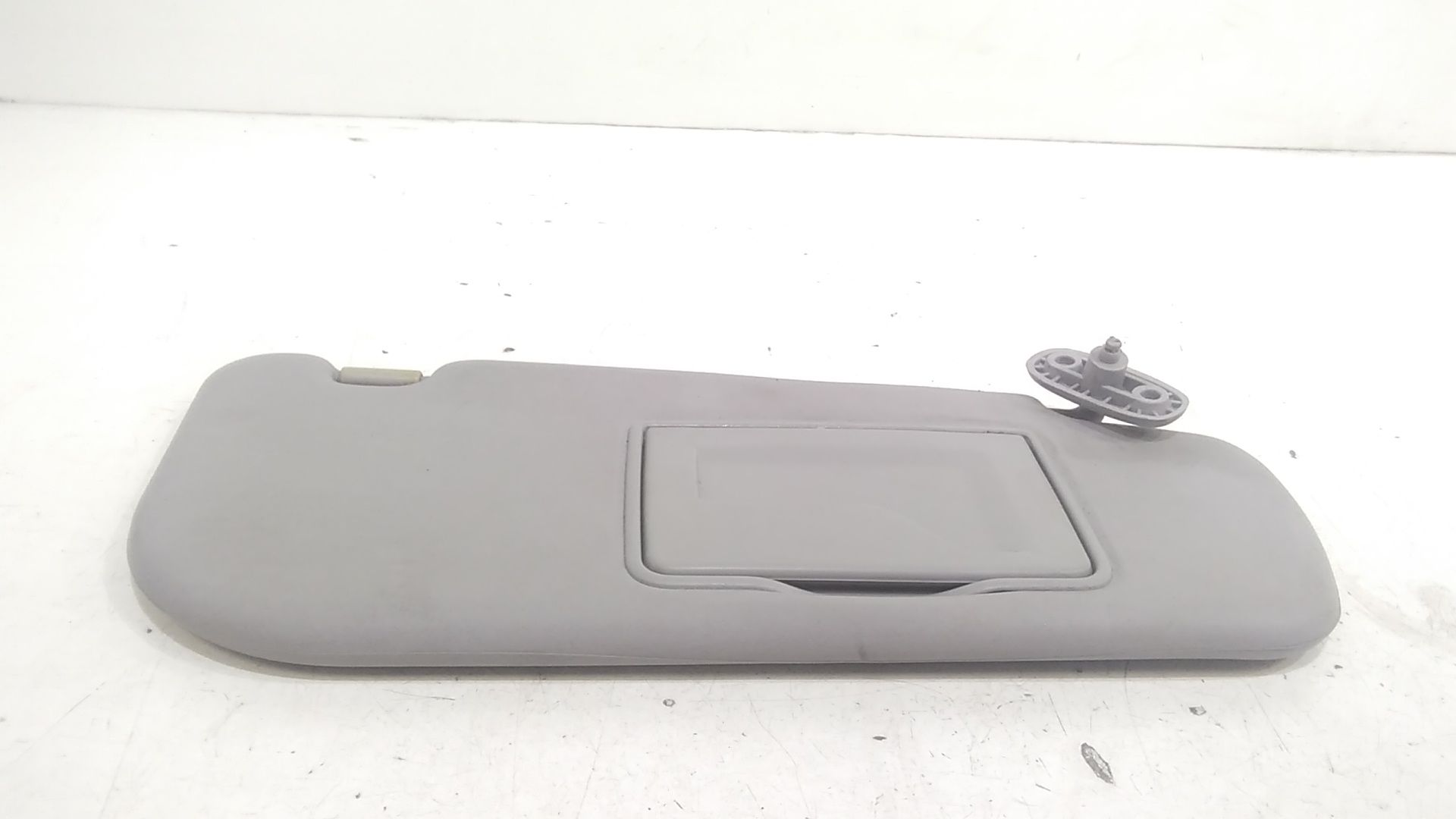 Aletta Parasole Parabrezza Destro 8522007140MG Usato