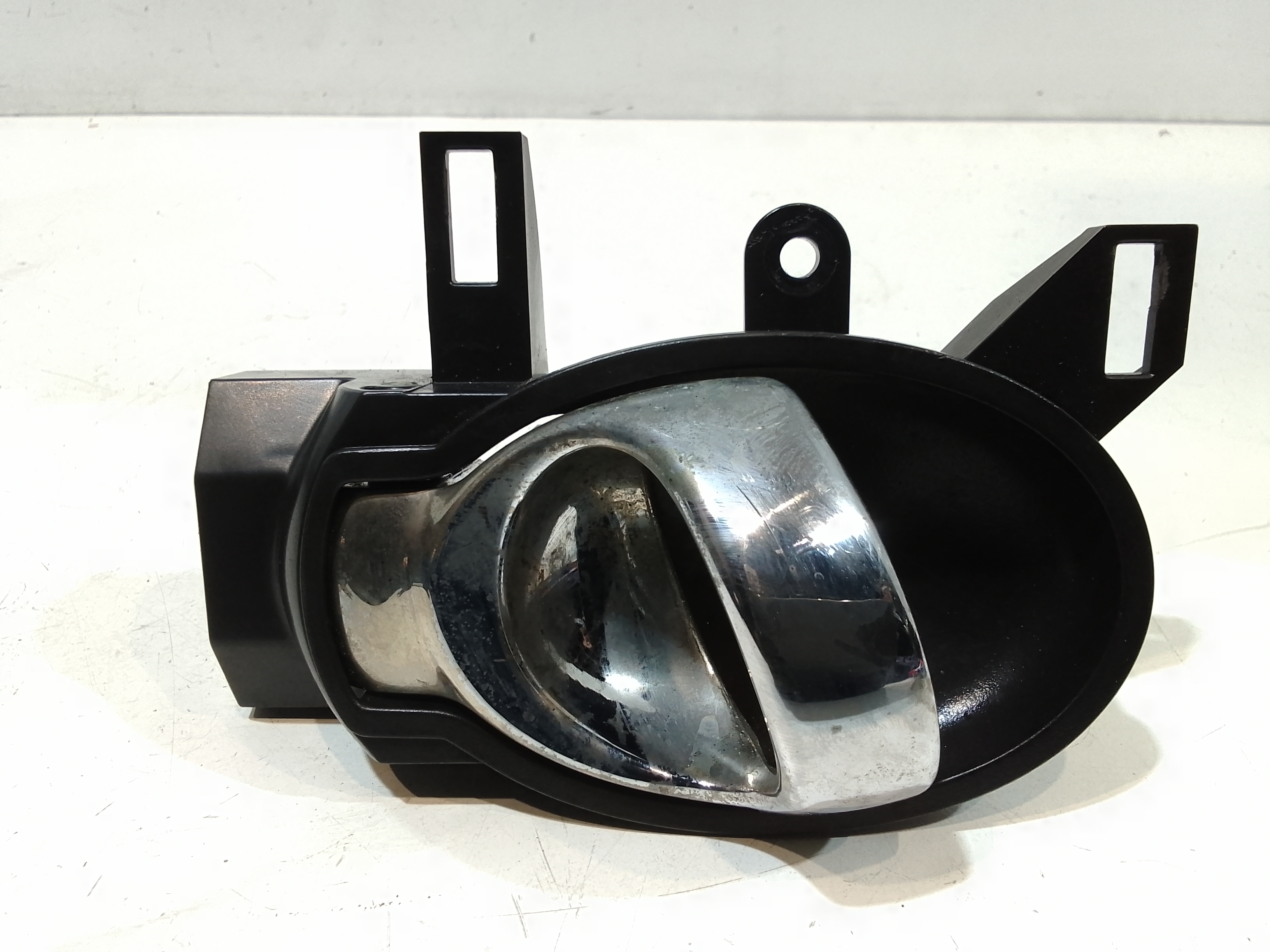 Maniglia Int. Apertura Porta Ant. Destro Usato