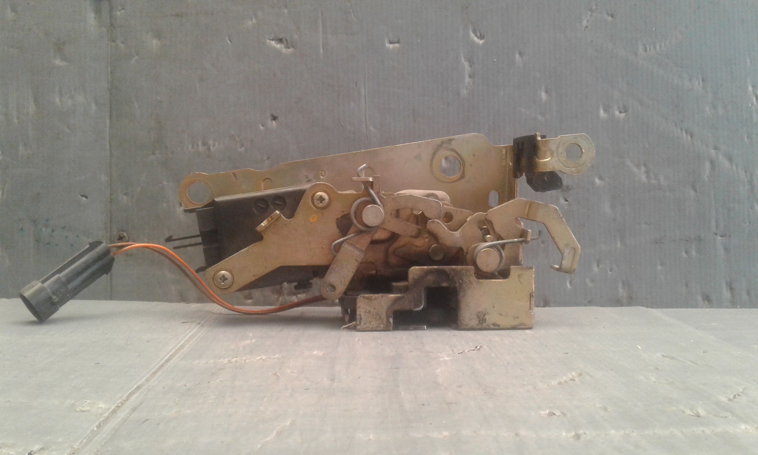 Serratura Porta Ant. Destro Q0002856V009000000 Usato