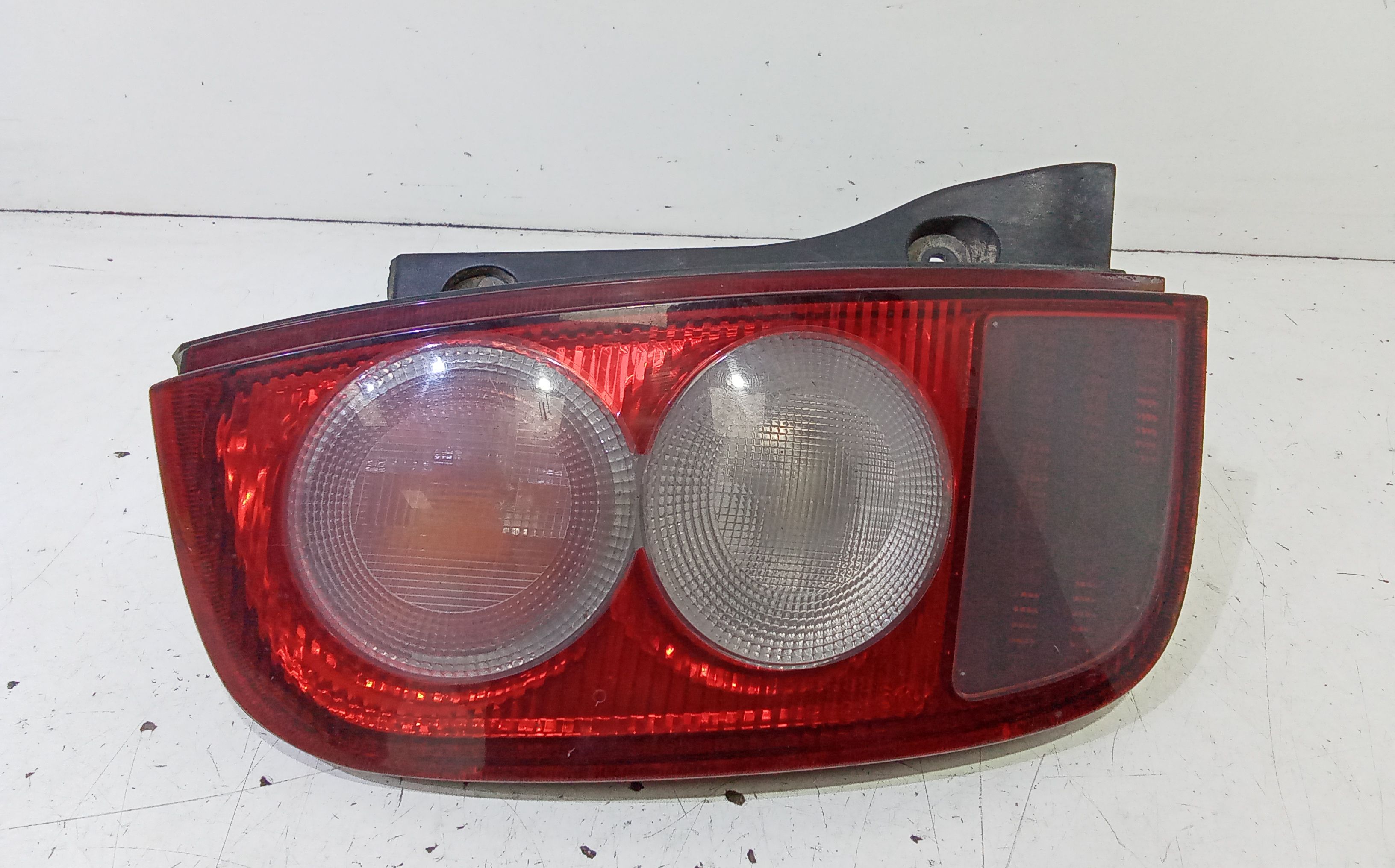 Fanale Post. Sinistro 265591F505 Usato