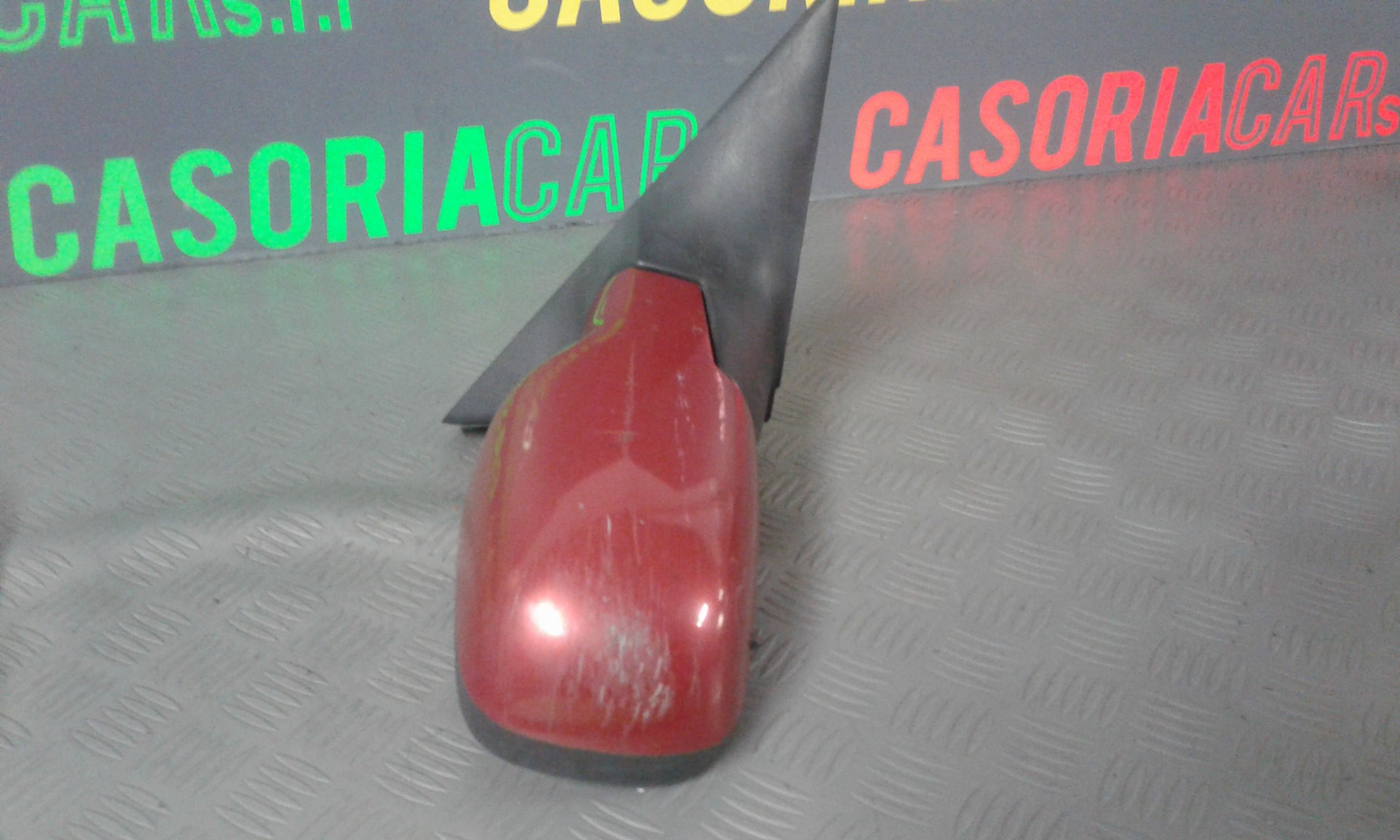 Retrovisore Est. Destro Usato