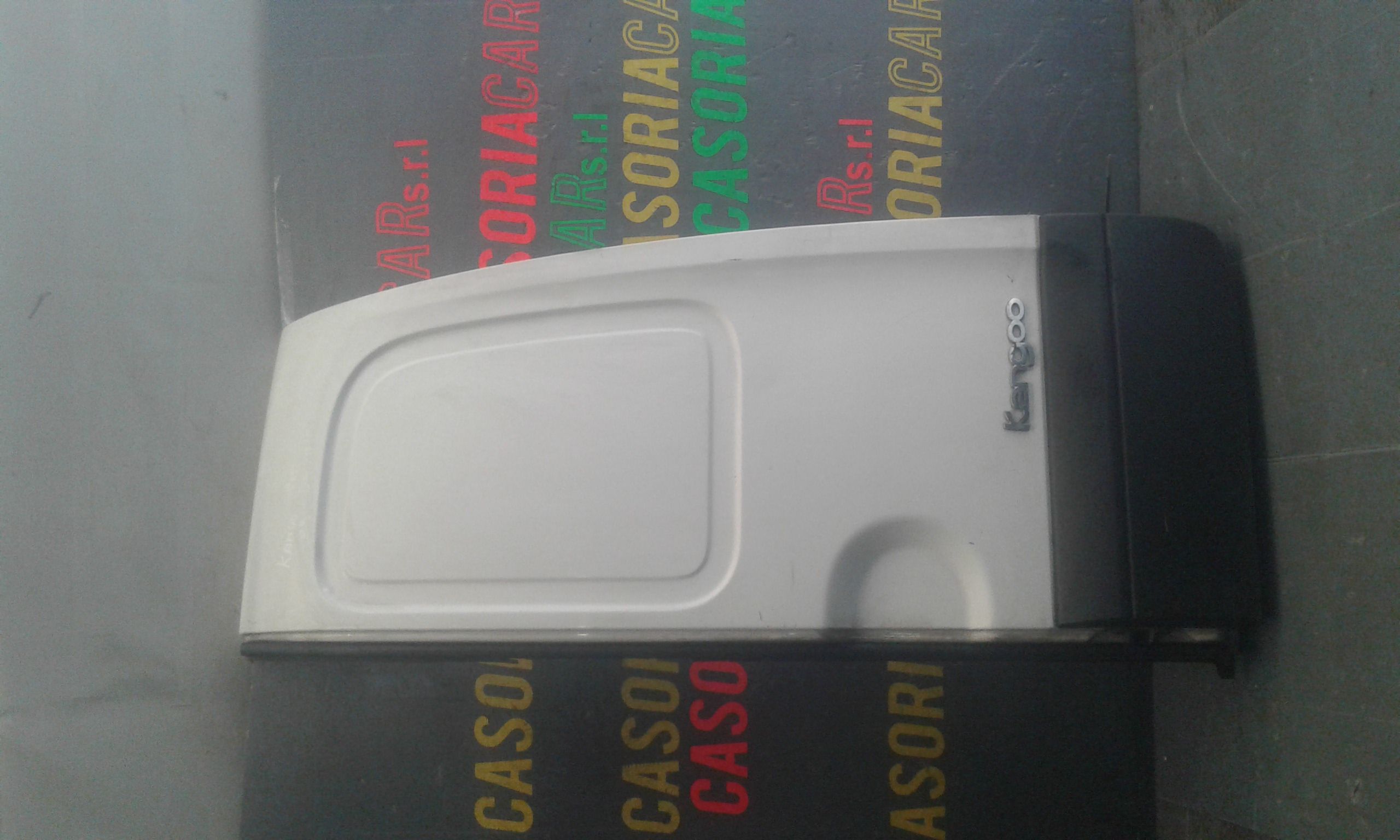 Porta Post. Destro 821003122R Usato