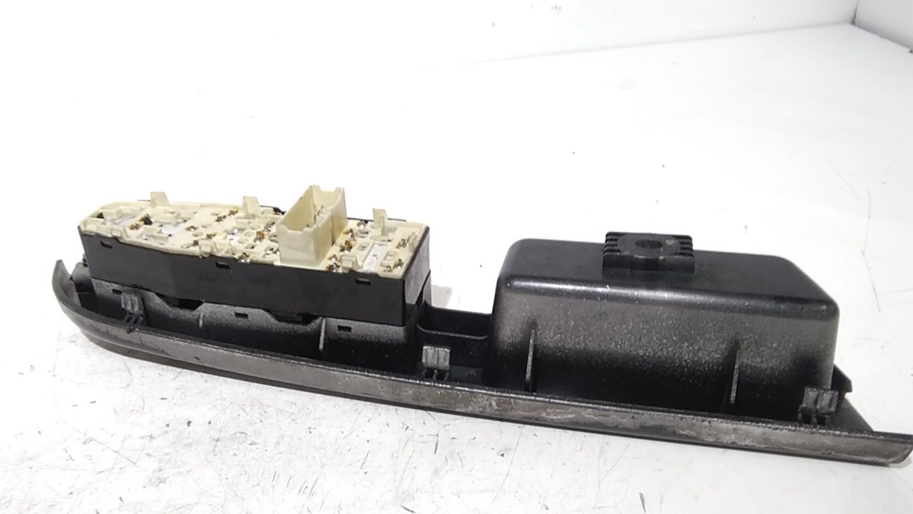 Interruttore Alzacristalli Porta Ant. Sinistro 96602501 Usato