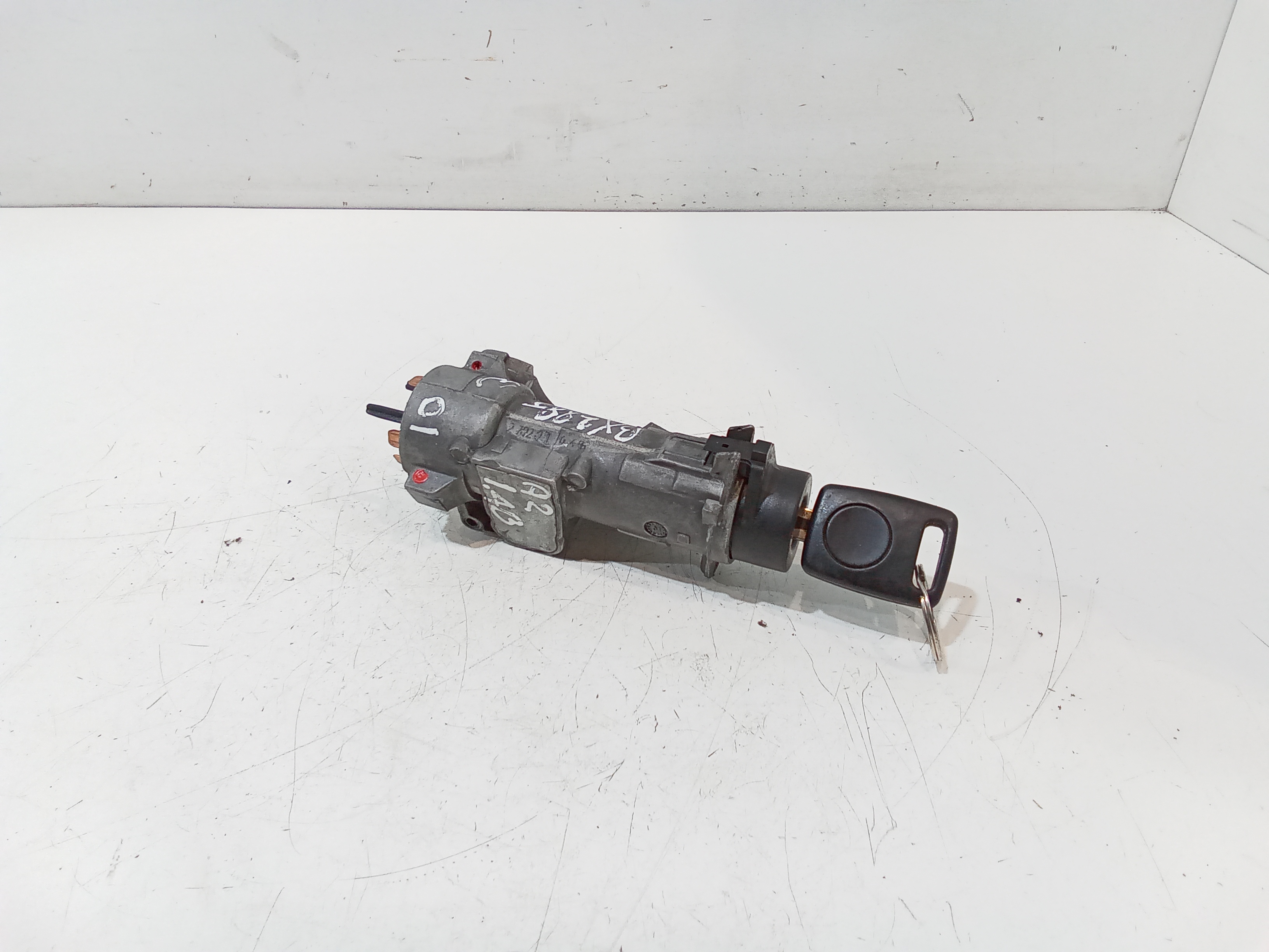 Commutatore Avviamento Con Cilindretti Serrature Usato