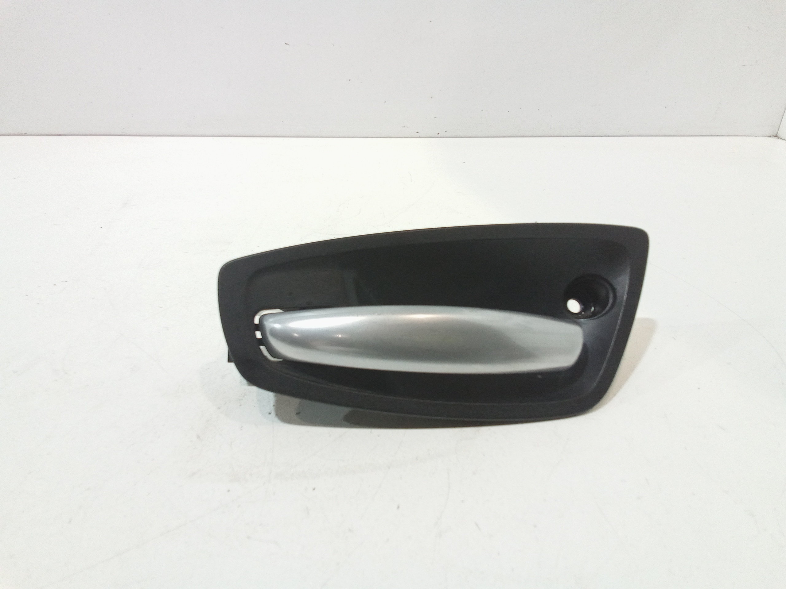 Maniglia Int. Apertura Porta Ant. Sinistro 51417145075 Usato