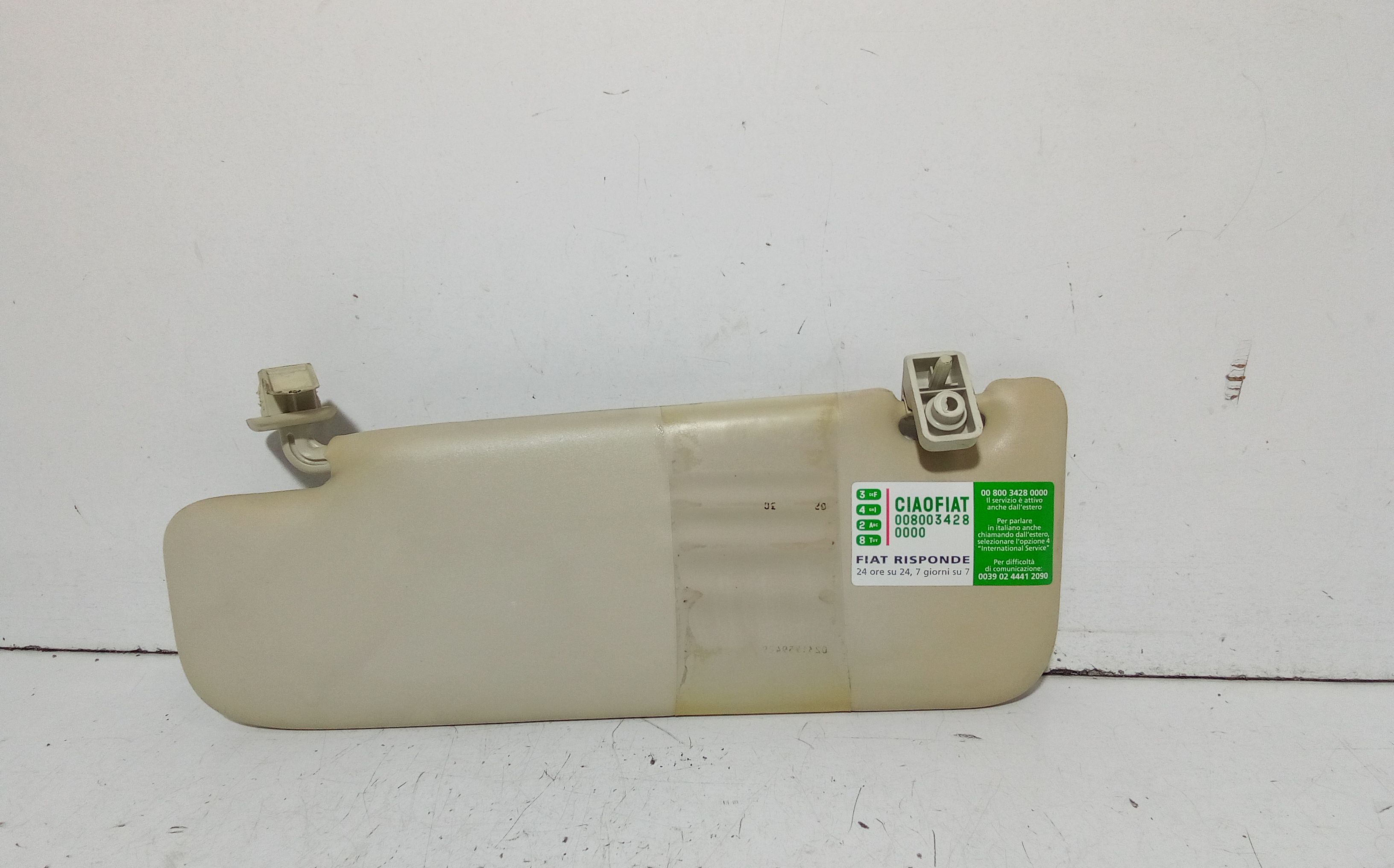 Aletta Parasole Parabrezza Sinistro 735643362 Usato