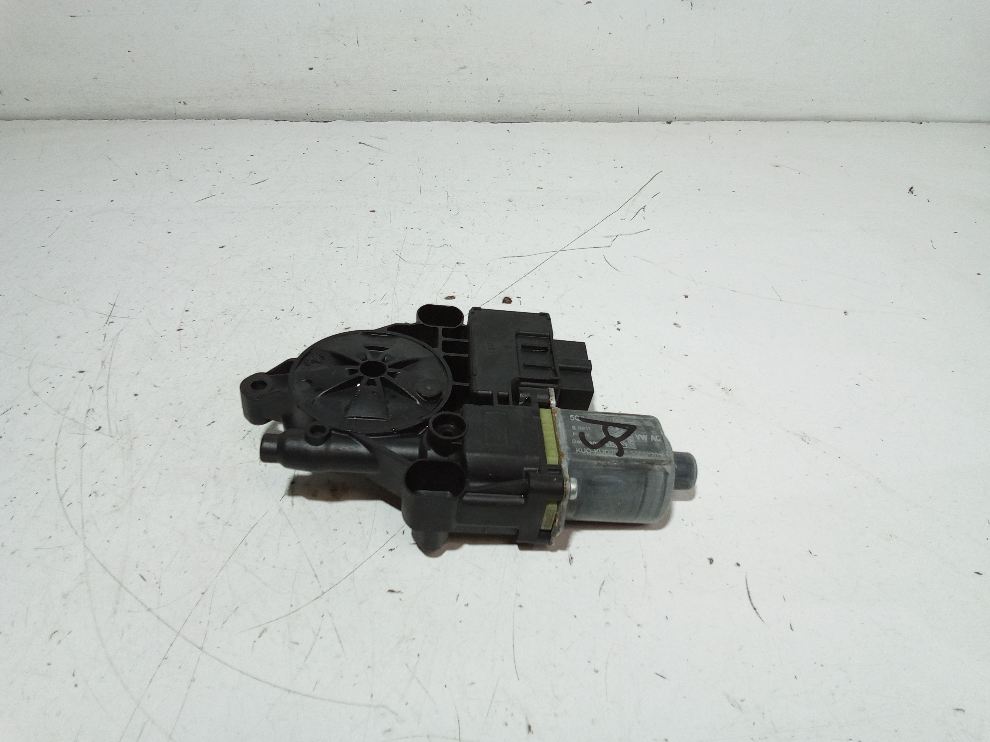 Motorino Alzacristallo Porta Post. Sinistro 5Q0959407D Usato