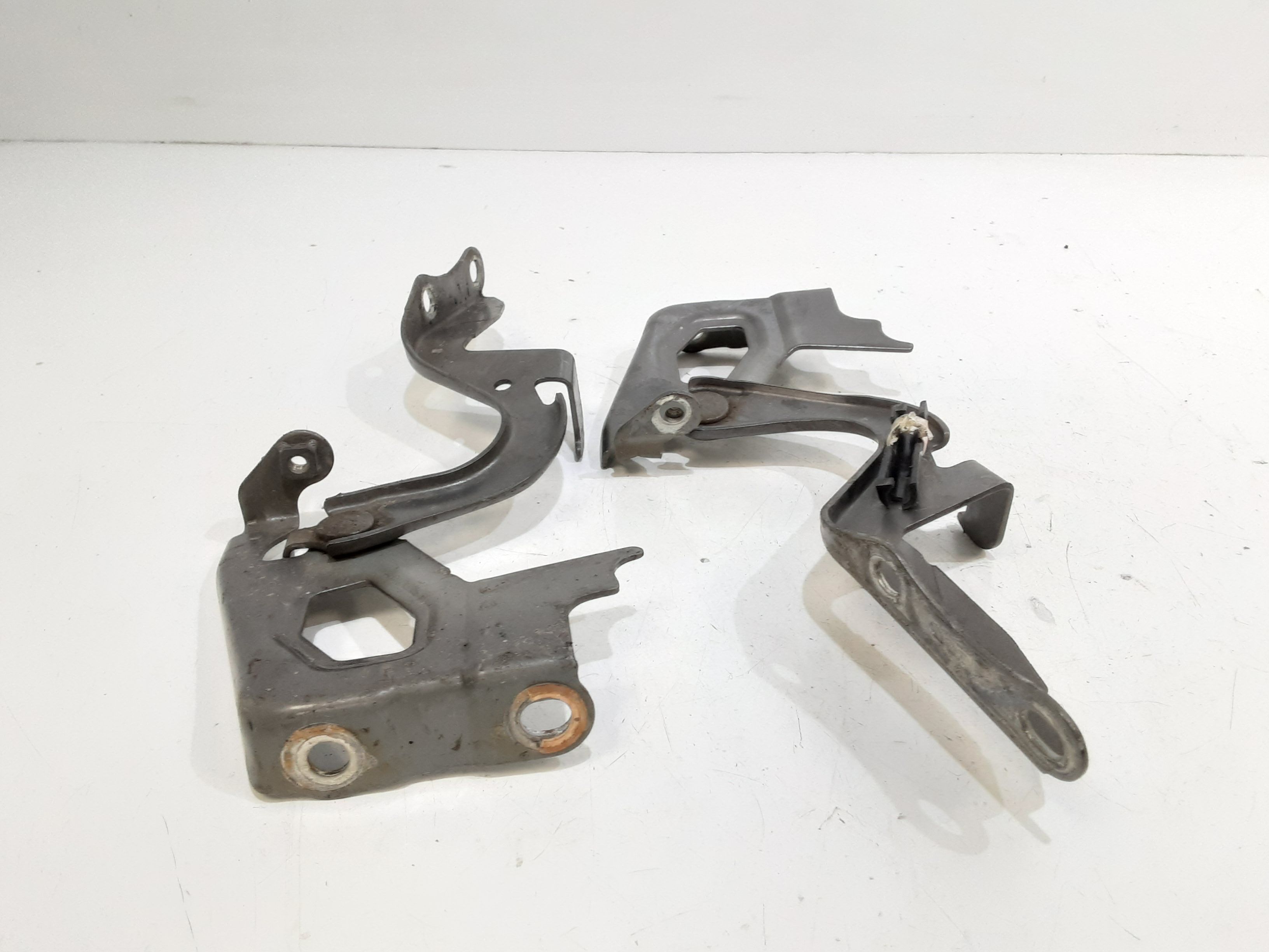 Cerniera Cofano Ant. Sinistro 5342042140 Usato