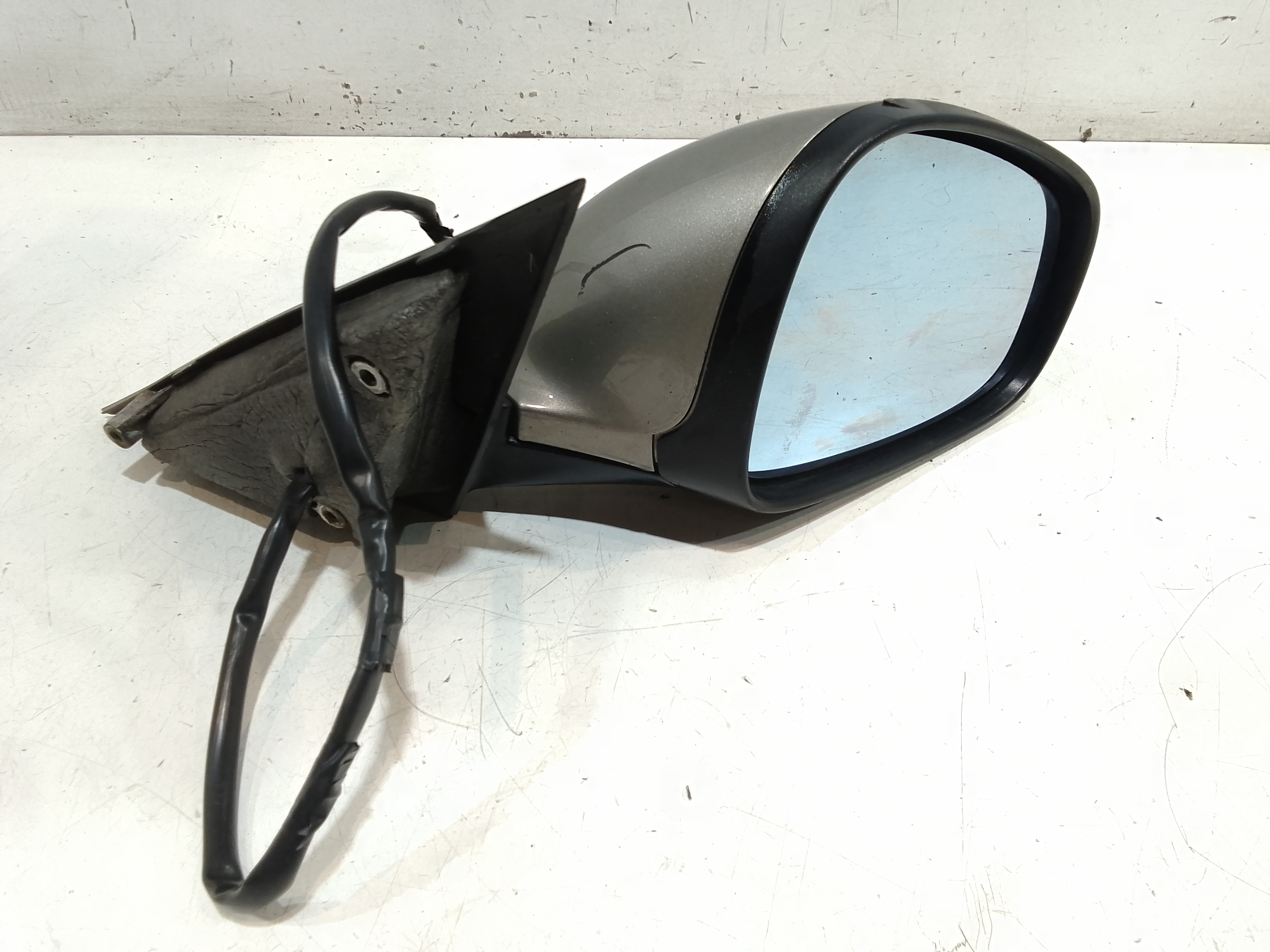 Retrovisore Est. Destro Usato