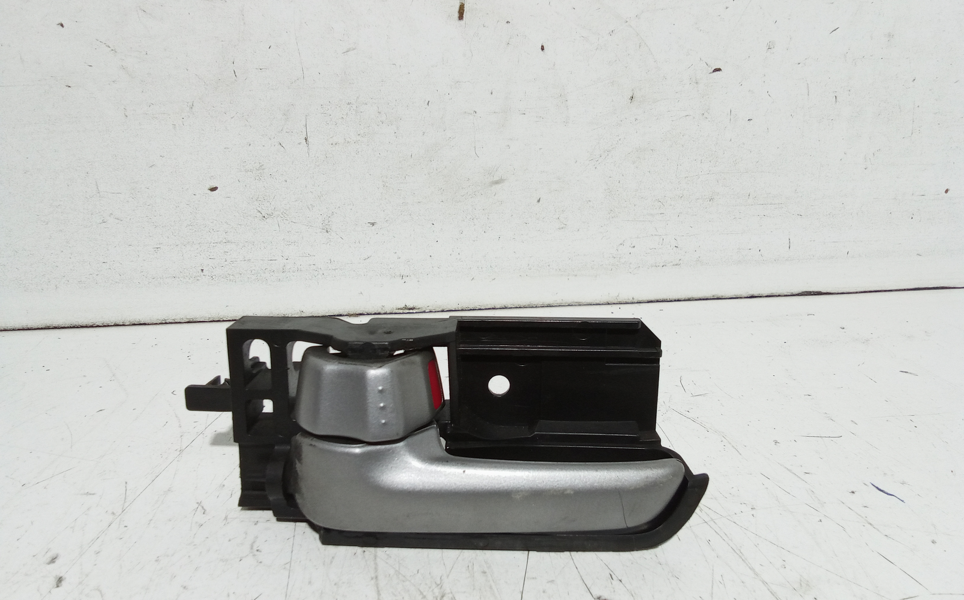 Maniglia Int. Apertura Porta Post. Sinistro Usato