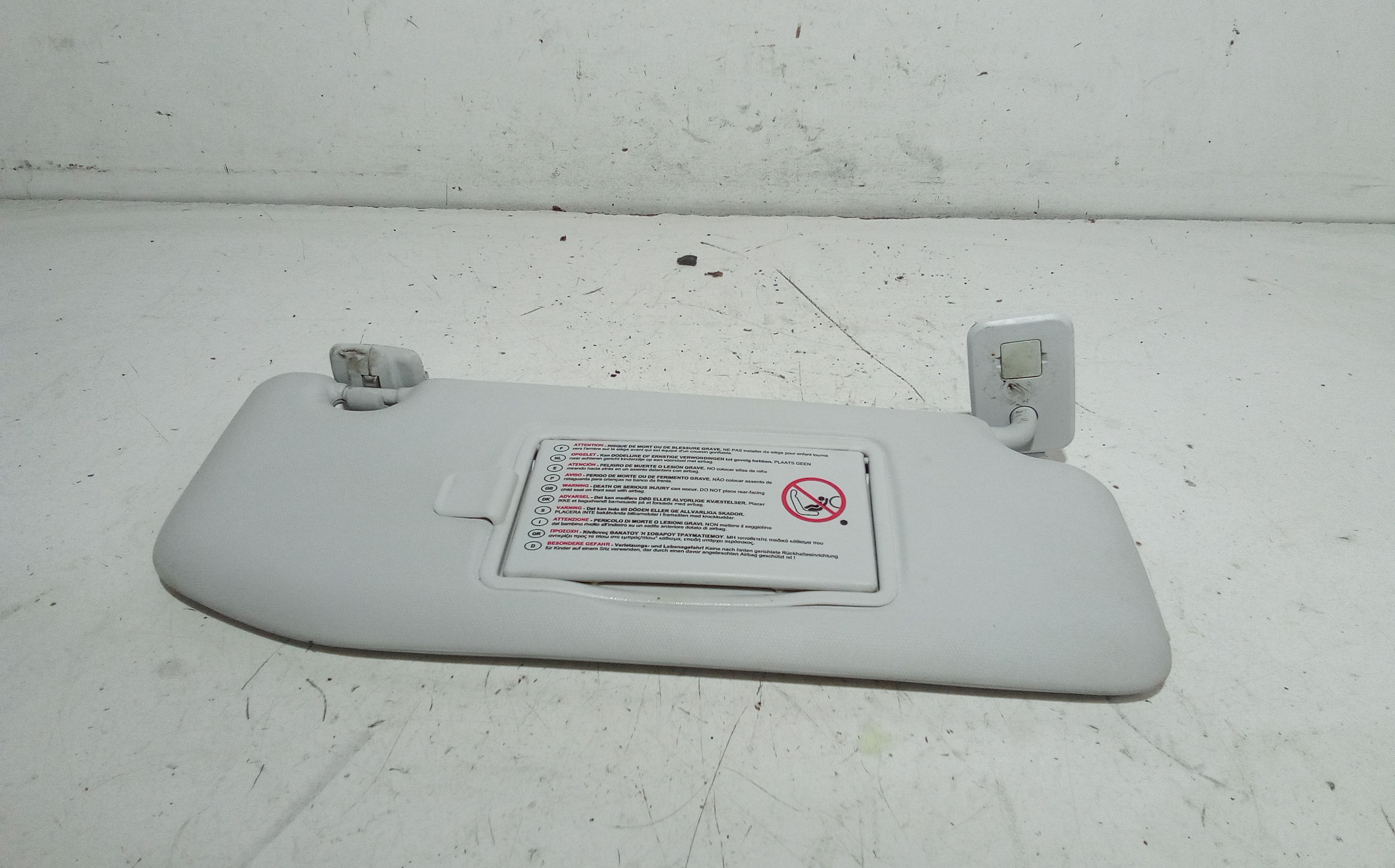 Aletta Parasole Parabrezza Destro Usato