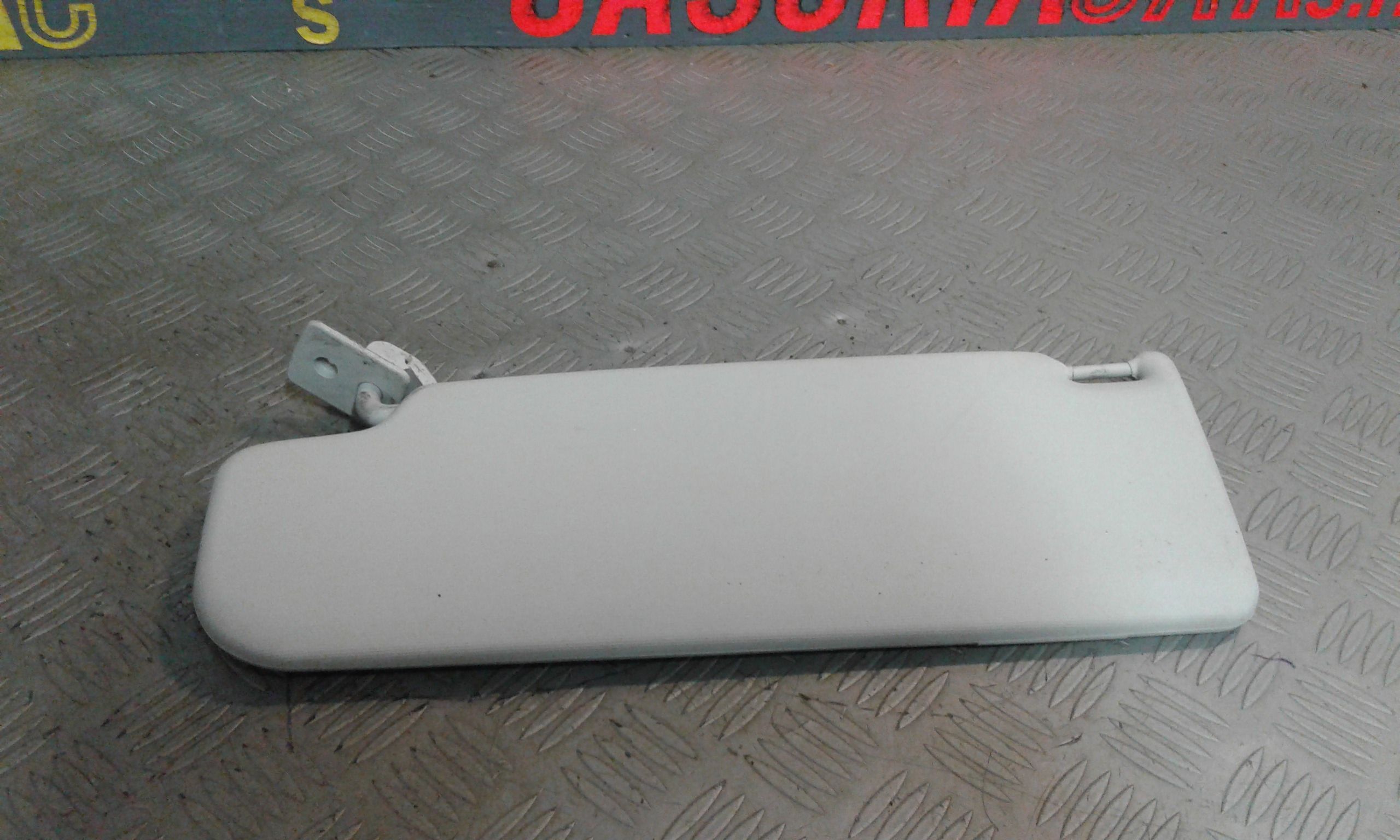 Aletta Parasole Parabrezza Destro Usato