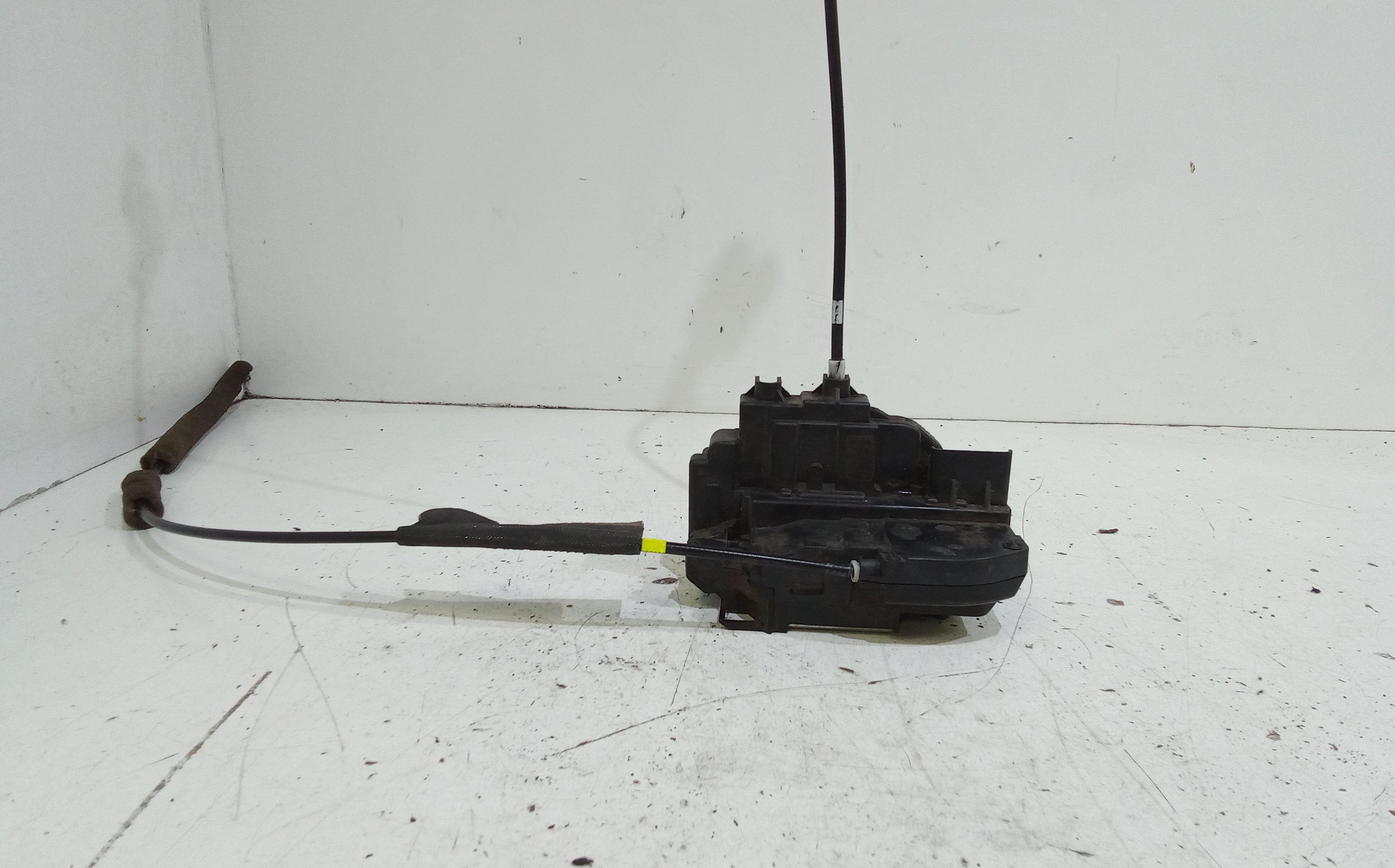 Serratura Porta Ant. Destro 80500AX61A Usato