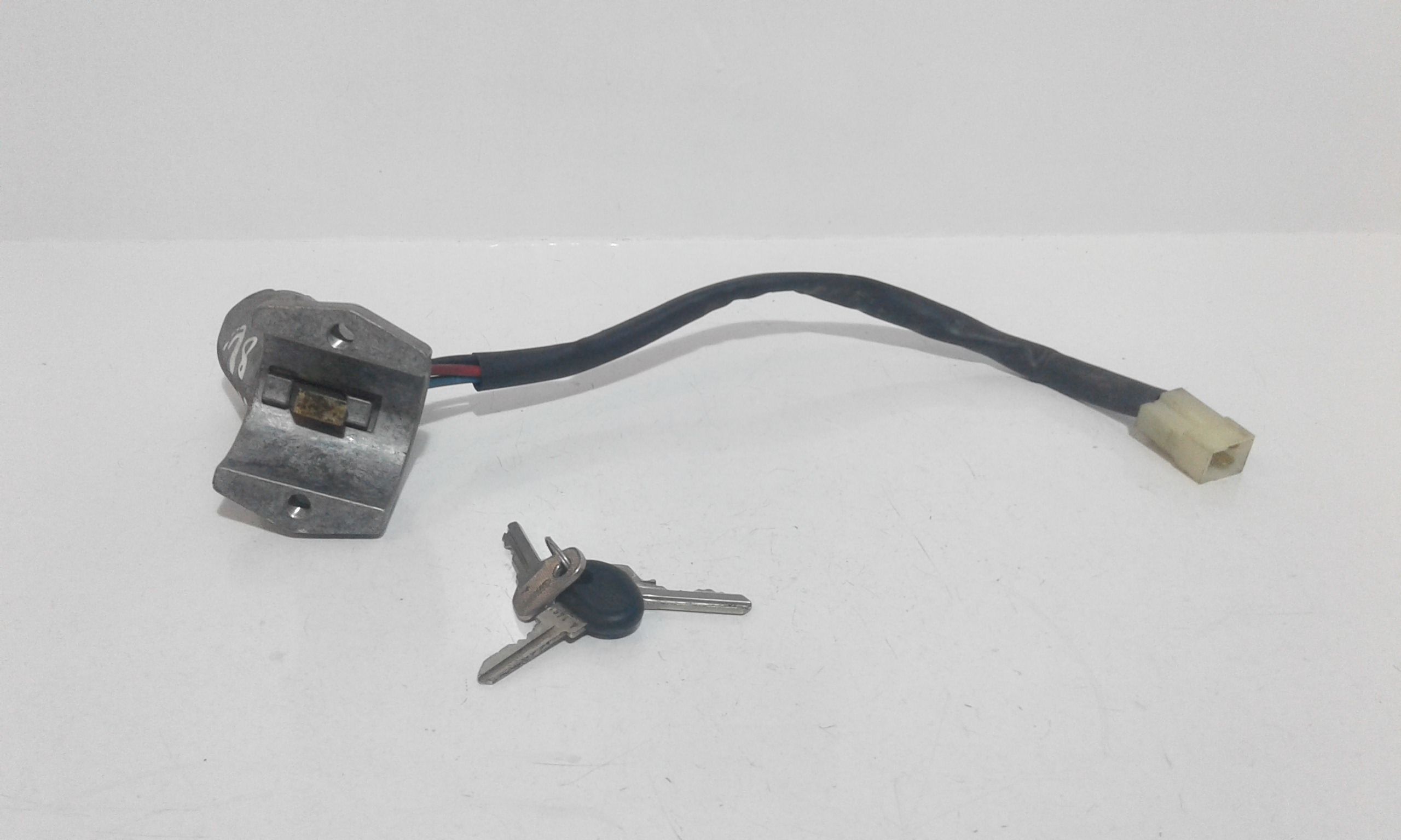 Commutatore Avviamento Con Cilindretti Serrature Usato