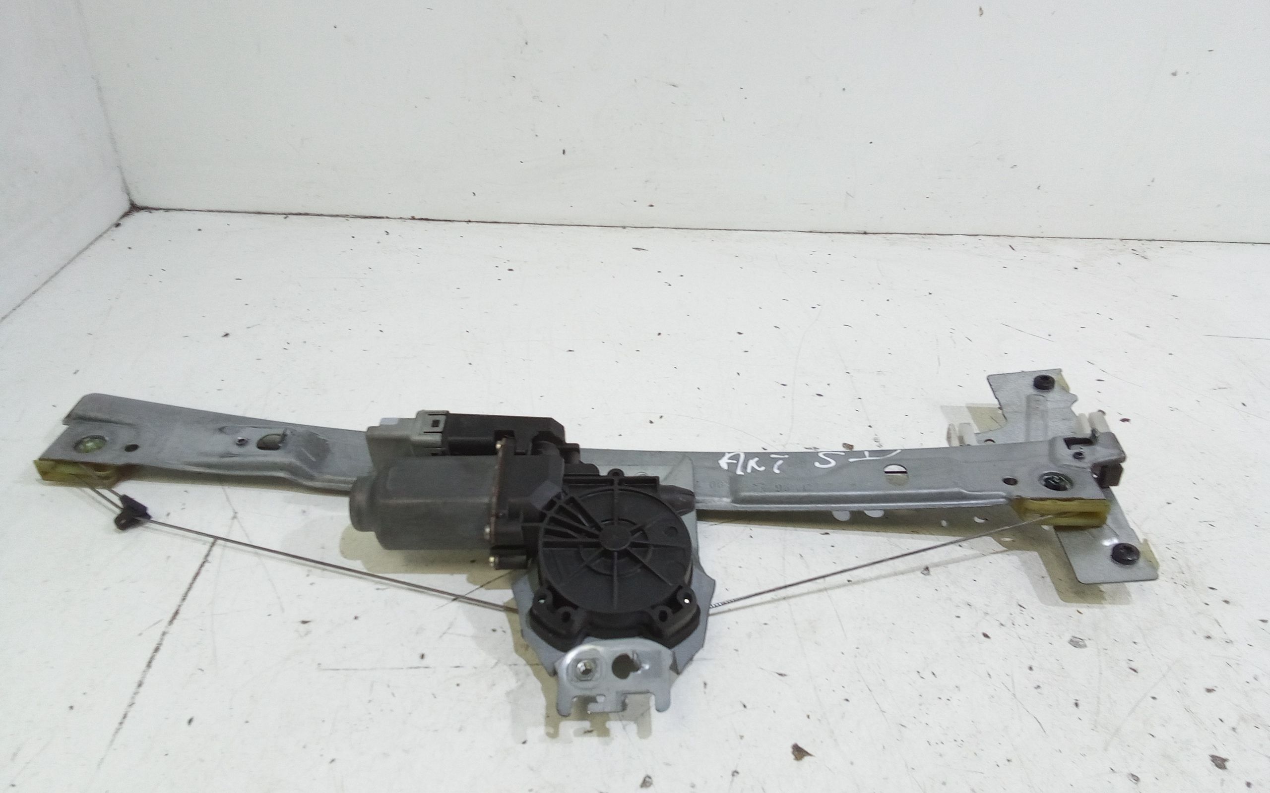 Alzacristallo Porta Ant. Sinistro Usato