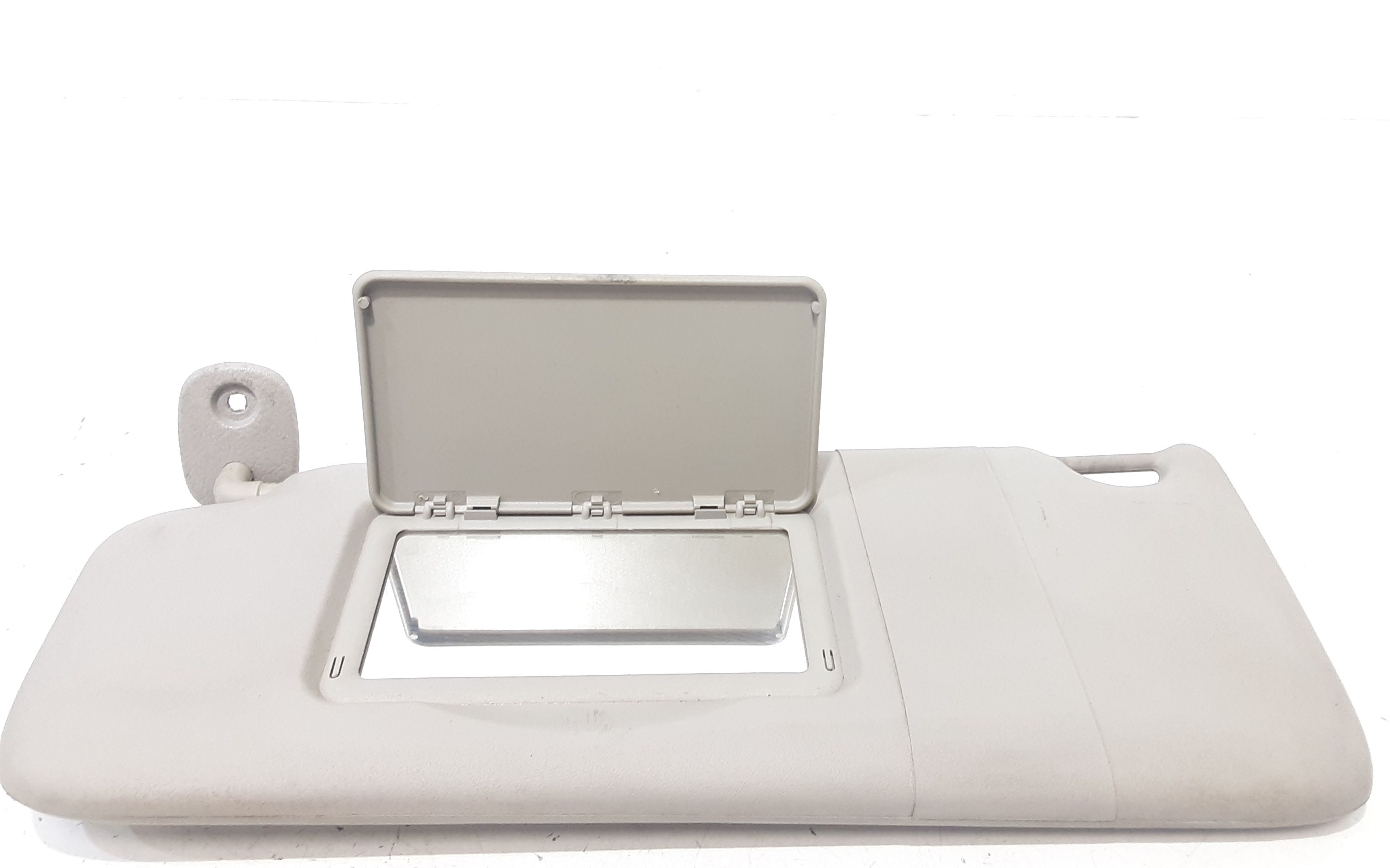 Aletta Parasole Parabrezza Sinistro 8200385101 Usato