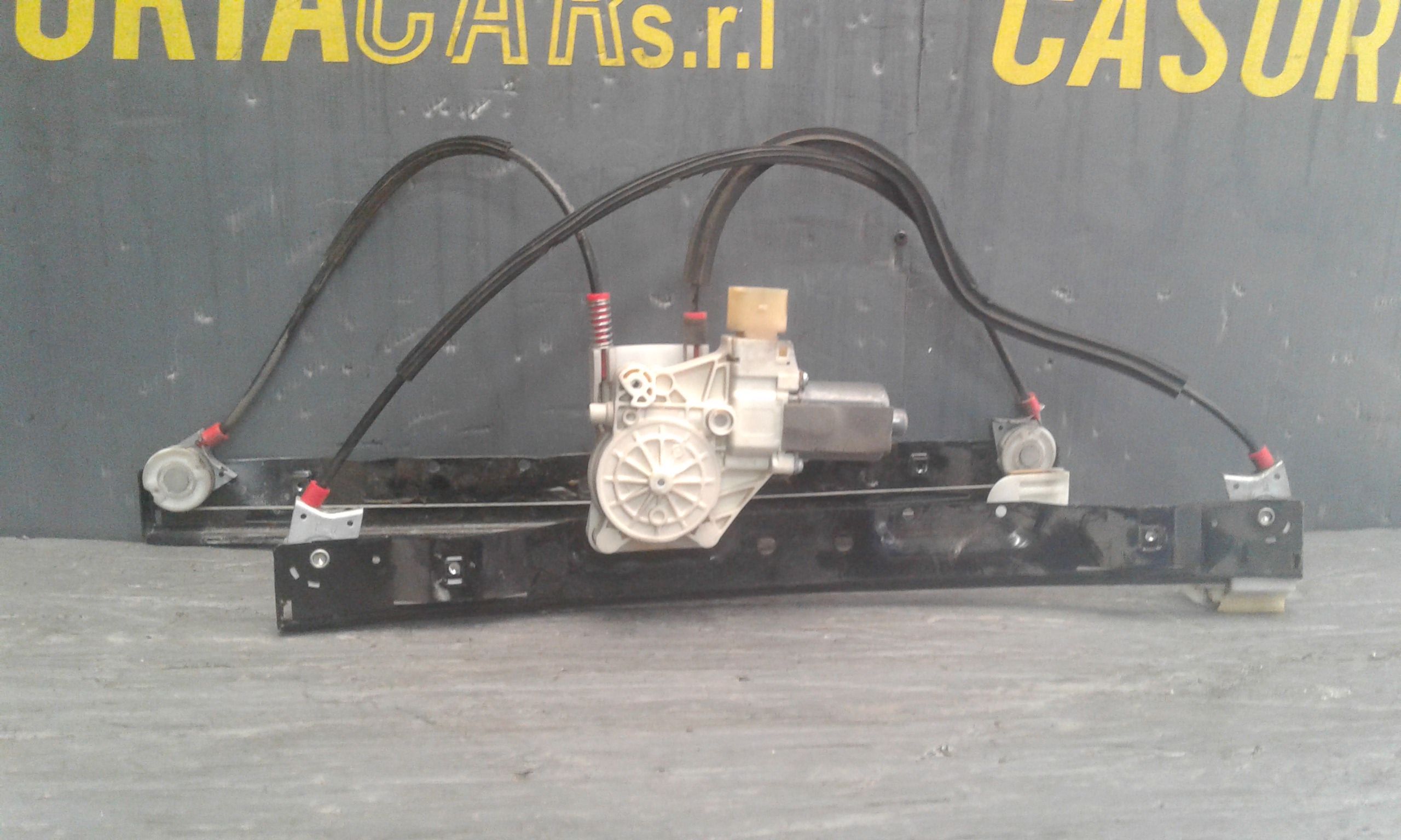 Alzacristallo Porta Ant. Destro Usato