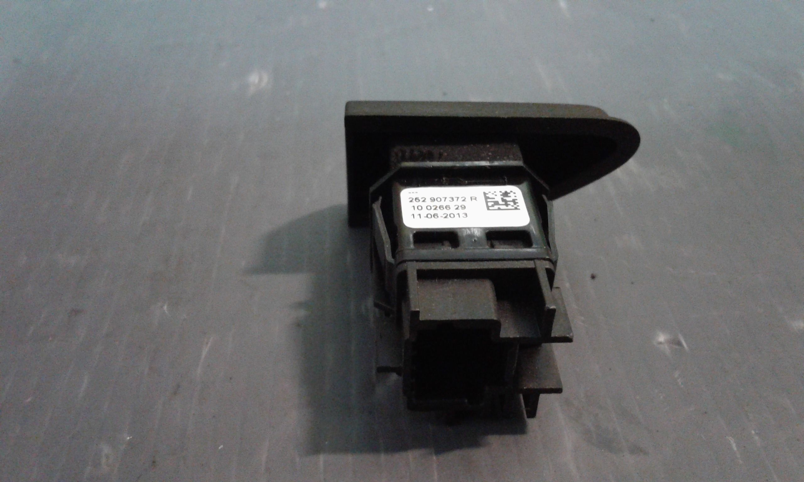 Interruttore Luci Emergenza 252907372R Usato