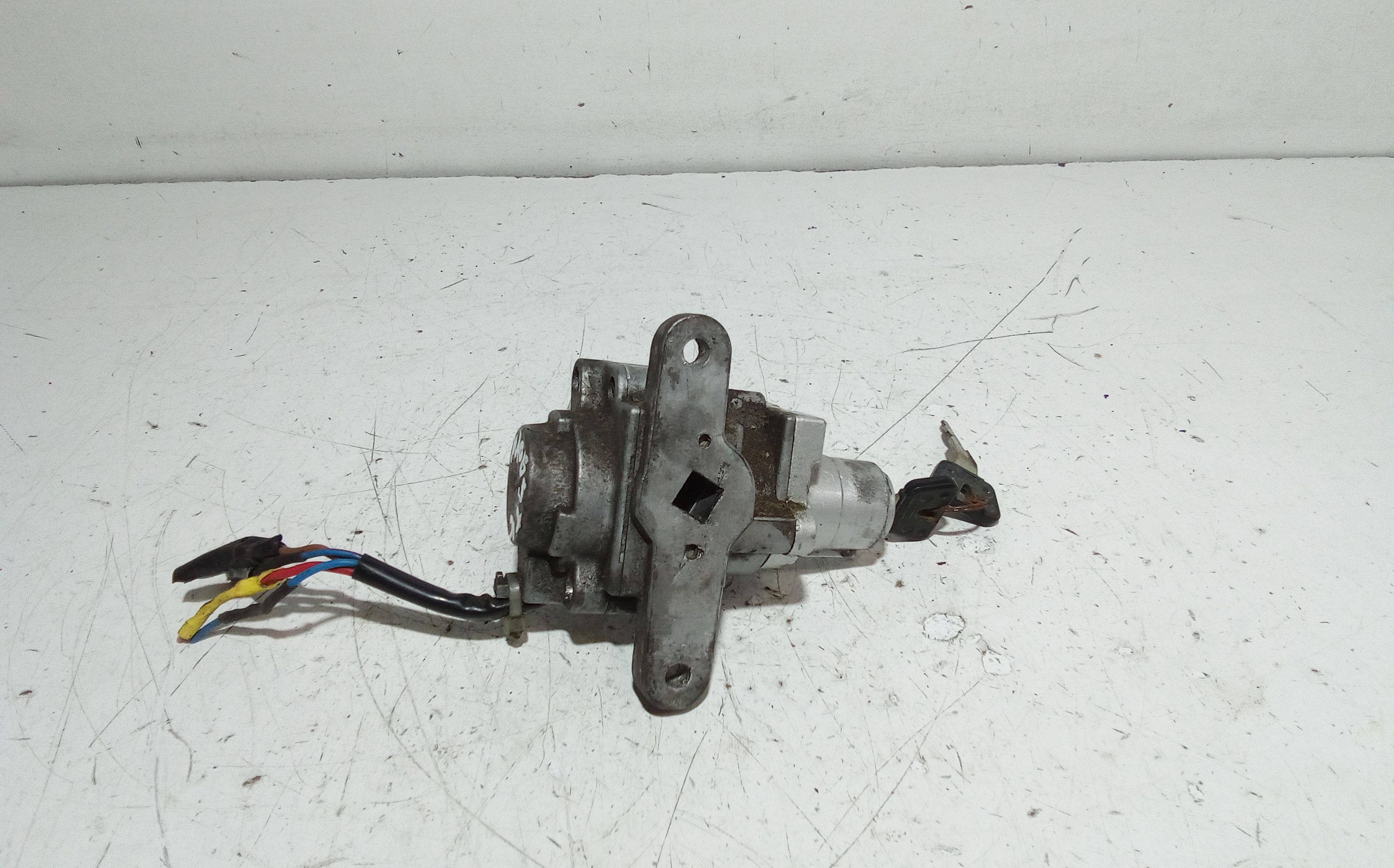 Commutatore Avviamento Con Cilindretti Serrature Usato