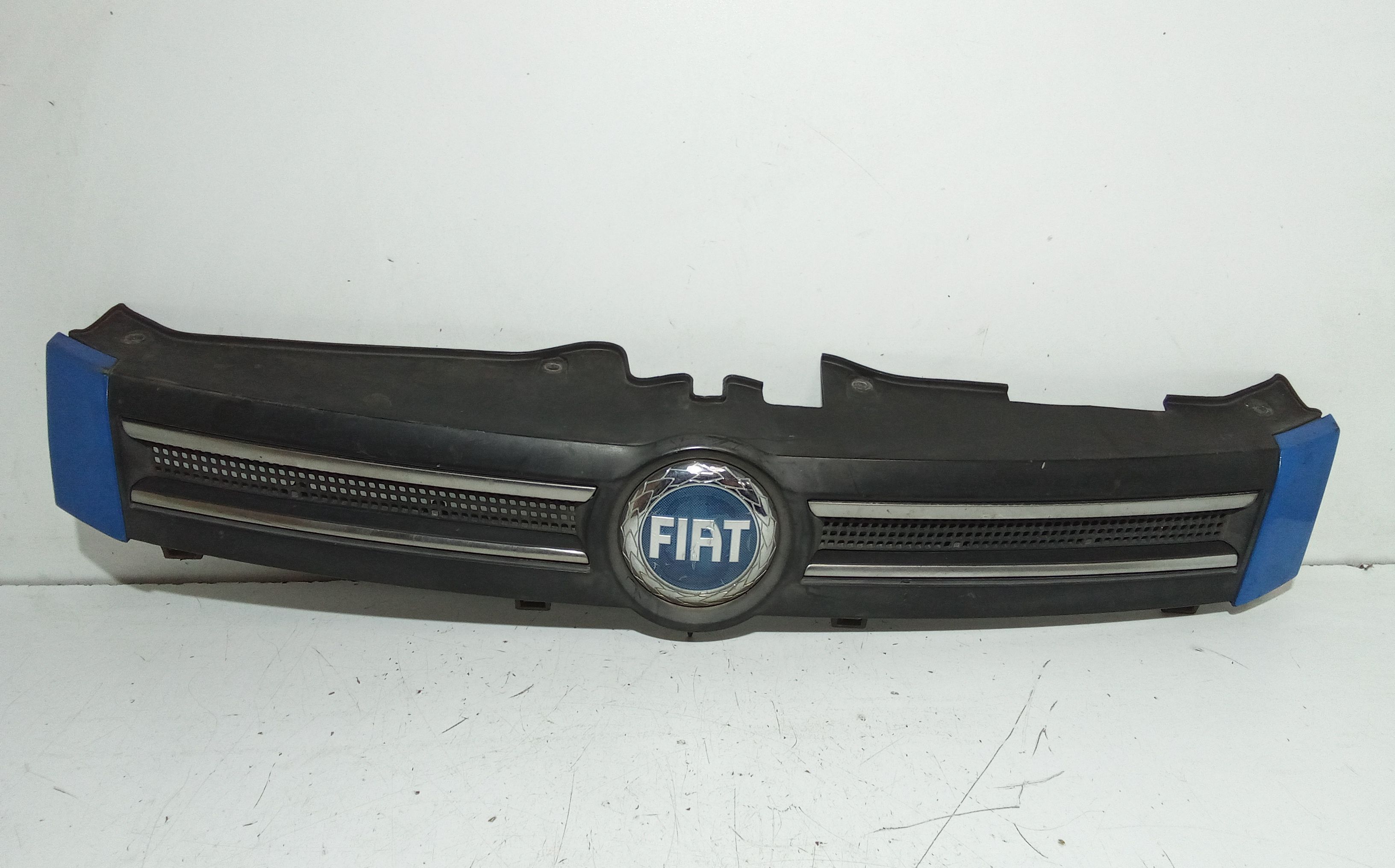 Griglia Paraurti Ant. Usato