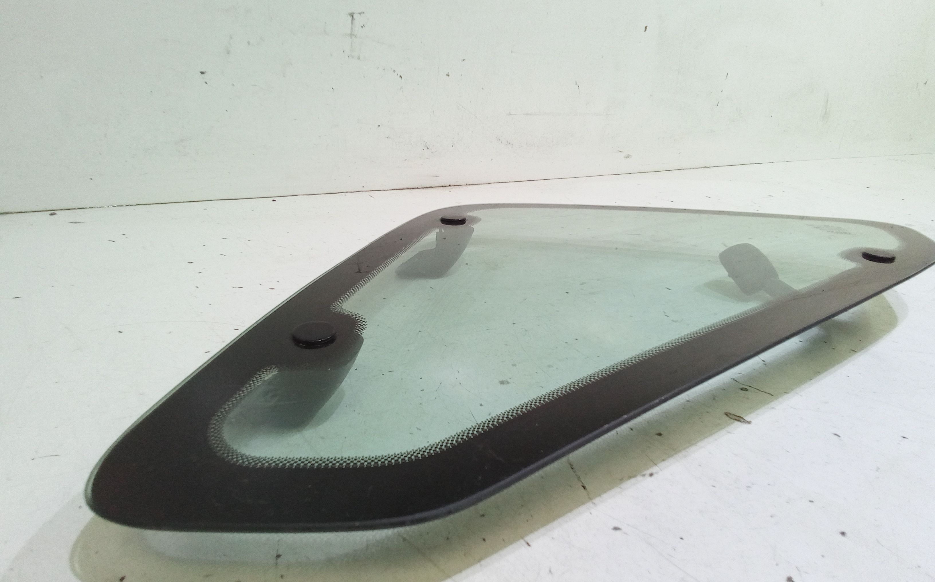 Fisso Parafango Post. Destro CPB101622 Usato