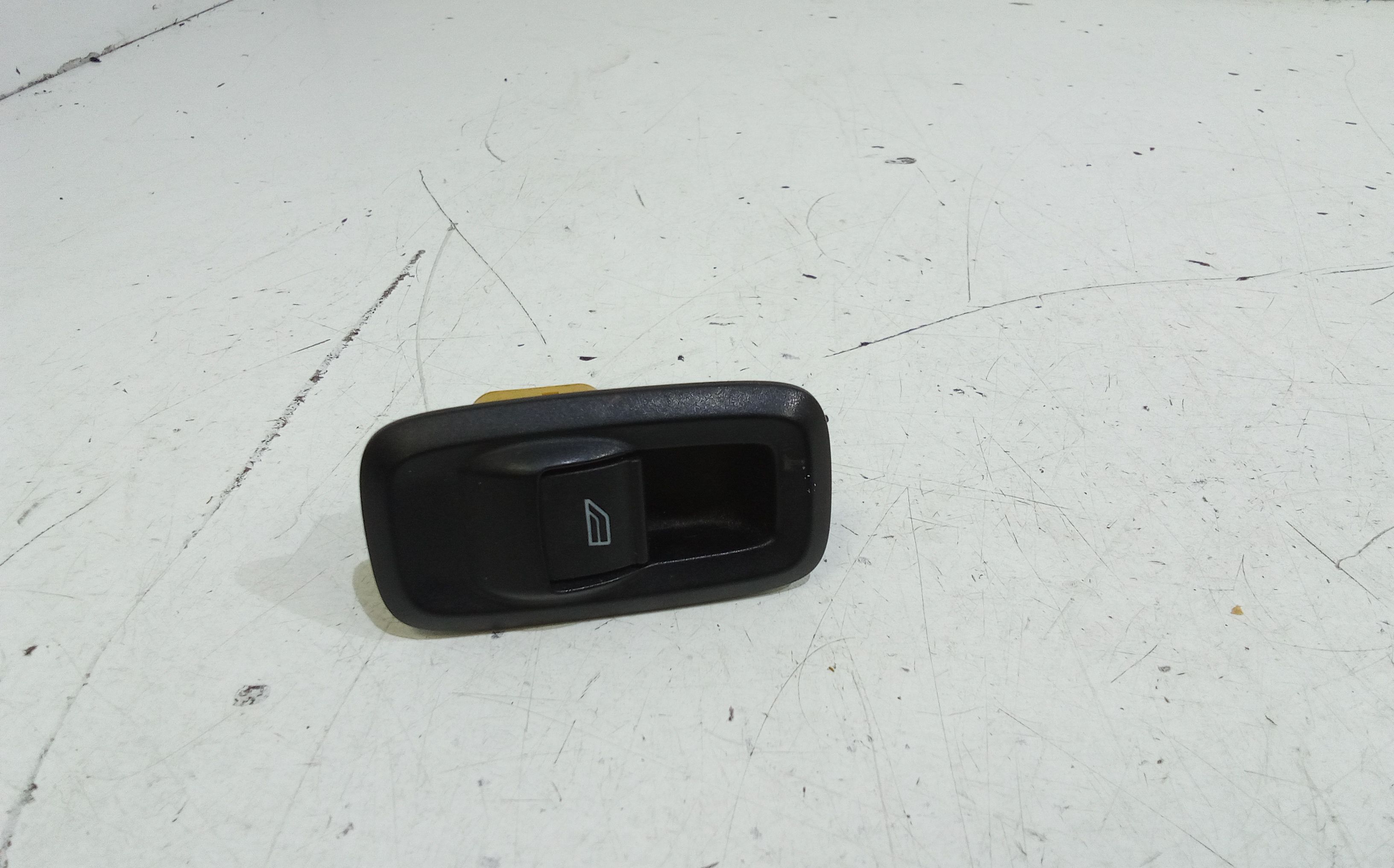 Interruttore Alzacristalli Porta Ant. Destro Usato