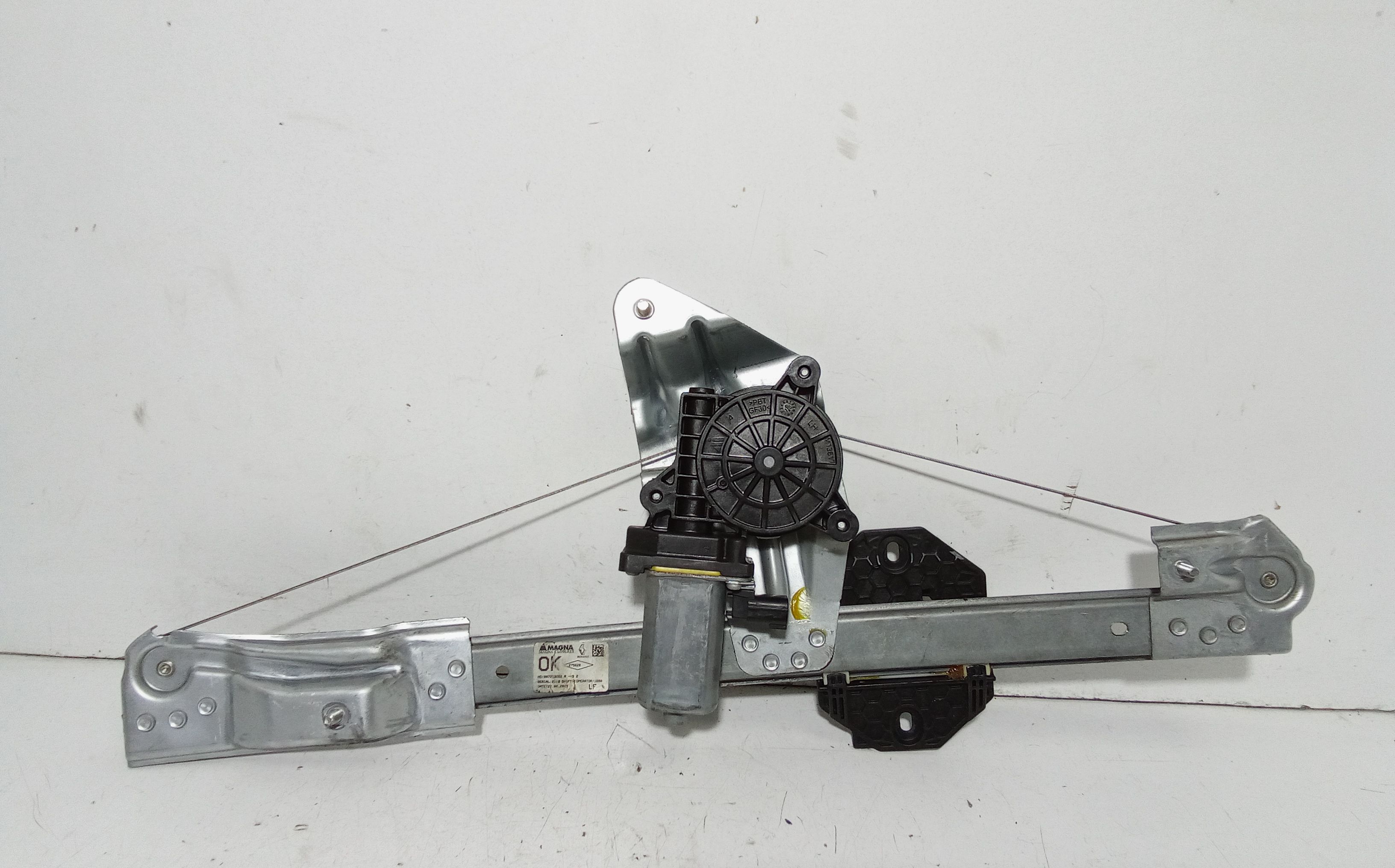 Alzacristallo Porta Ant. Destro 807201999R Usato