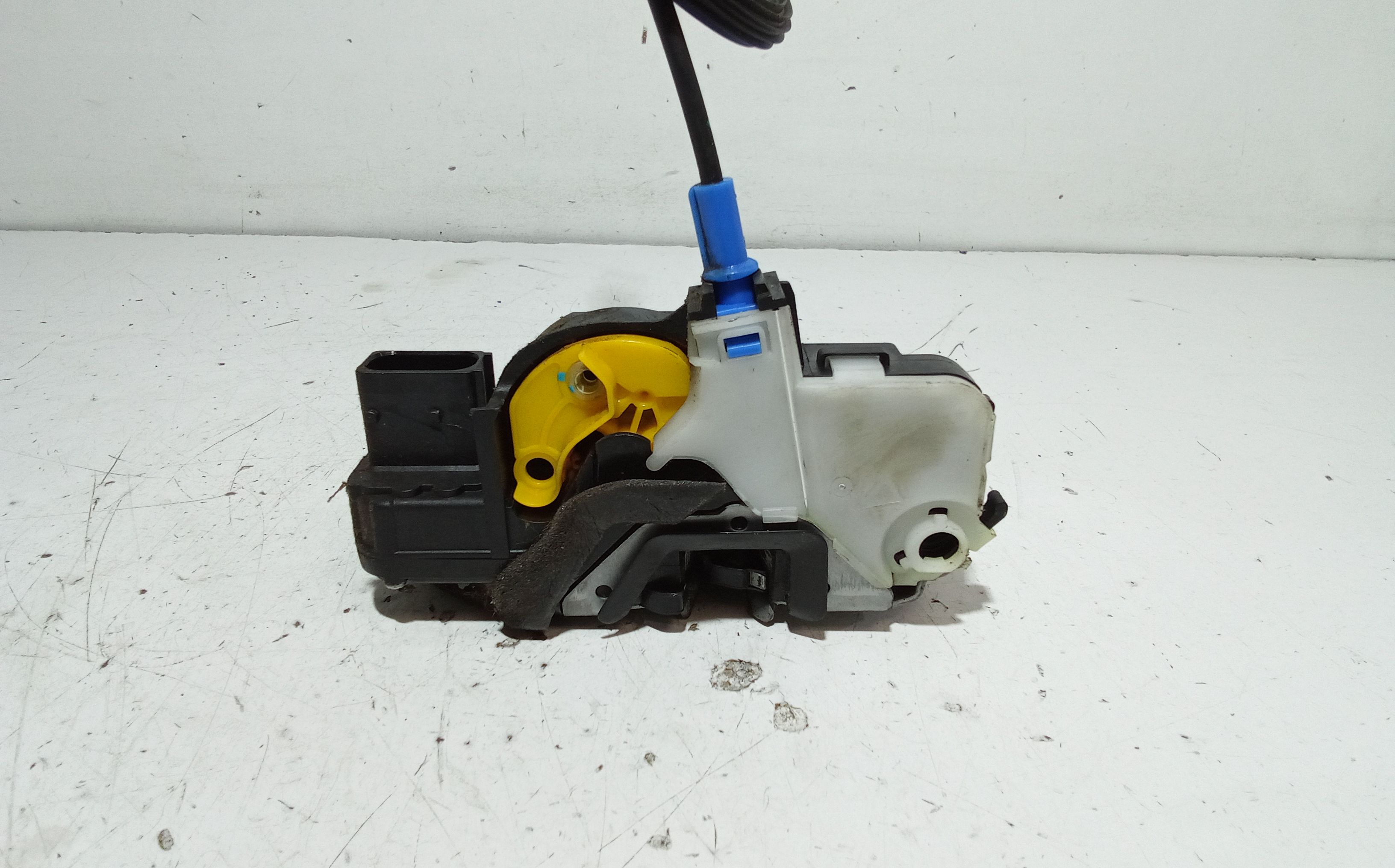 Serratura Porta Ant. Sinistro 13579521 Usato