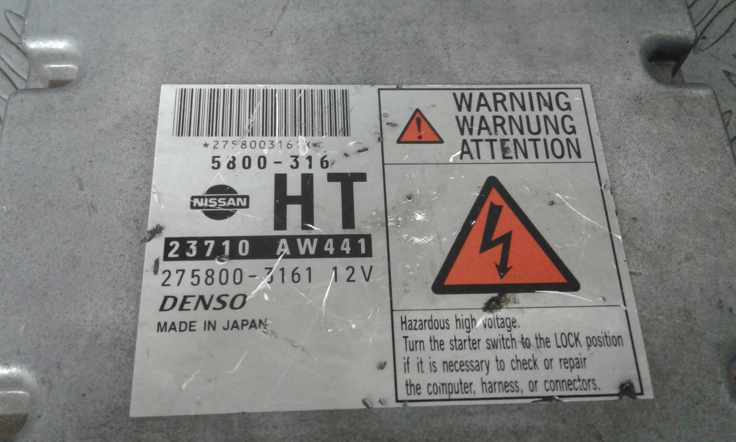 Centralina Iniezione 23710AV72A Usato